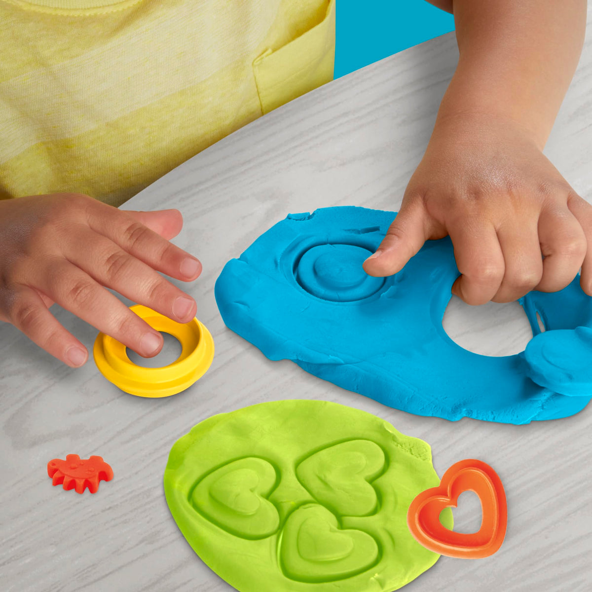 Play-Doh Shapes & Colors Dino Starter Set – Sensory Play for Kids 2+
