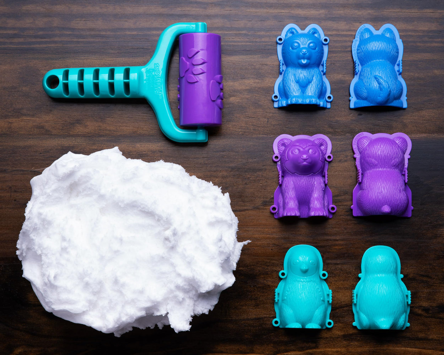 Play Visions Floof Polar Babies Bucket Set Indoor Snow 120g with 3 Molds & Roller