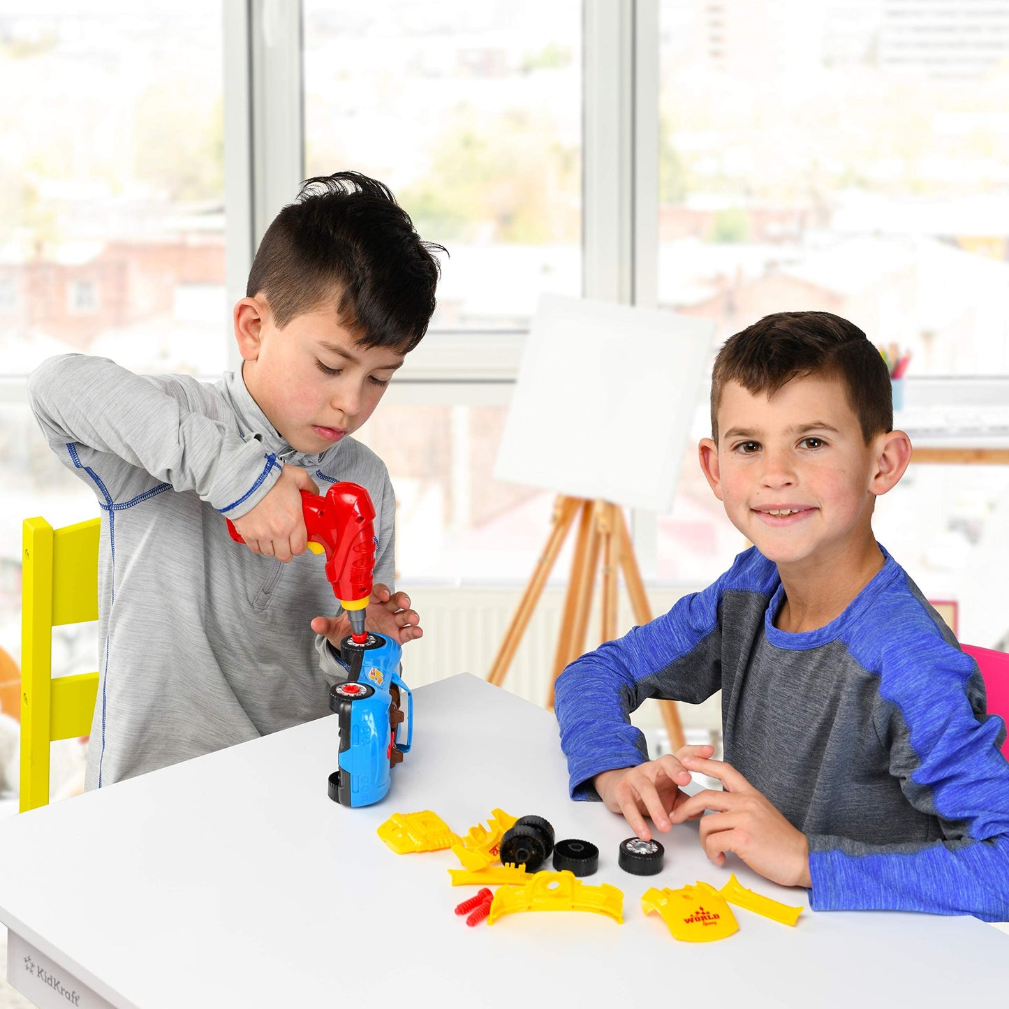 Play22 30-Piece Take Apart Racing Car Set – Drill, Lights & Engine Sounds | STEM Toys for Kids 3+
