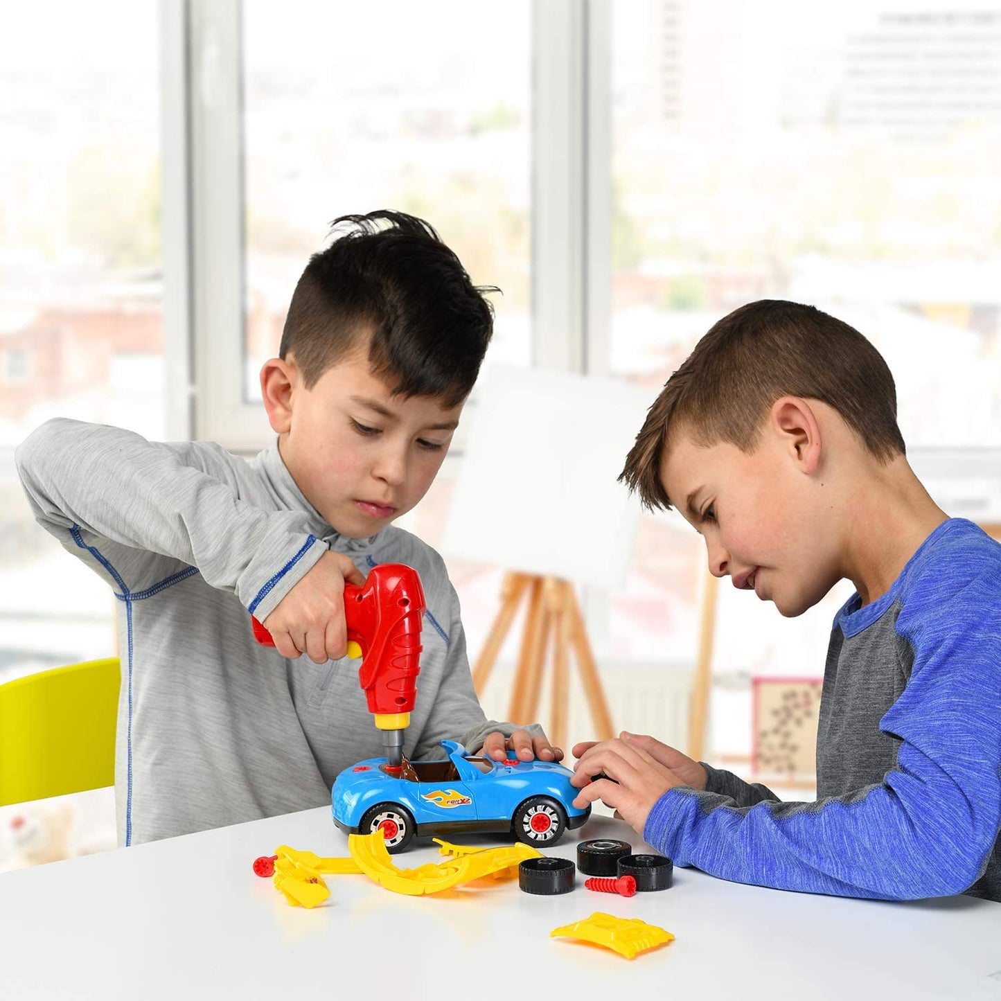 Play22 30-Piece Take Apart Racing Car Set – Drill, Lights & Engine Sounds | STEM Toys for Kids 3+