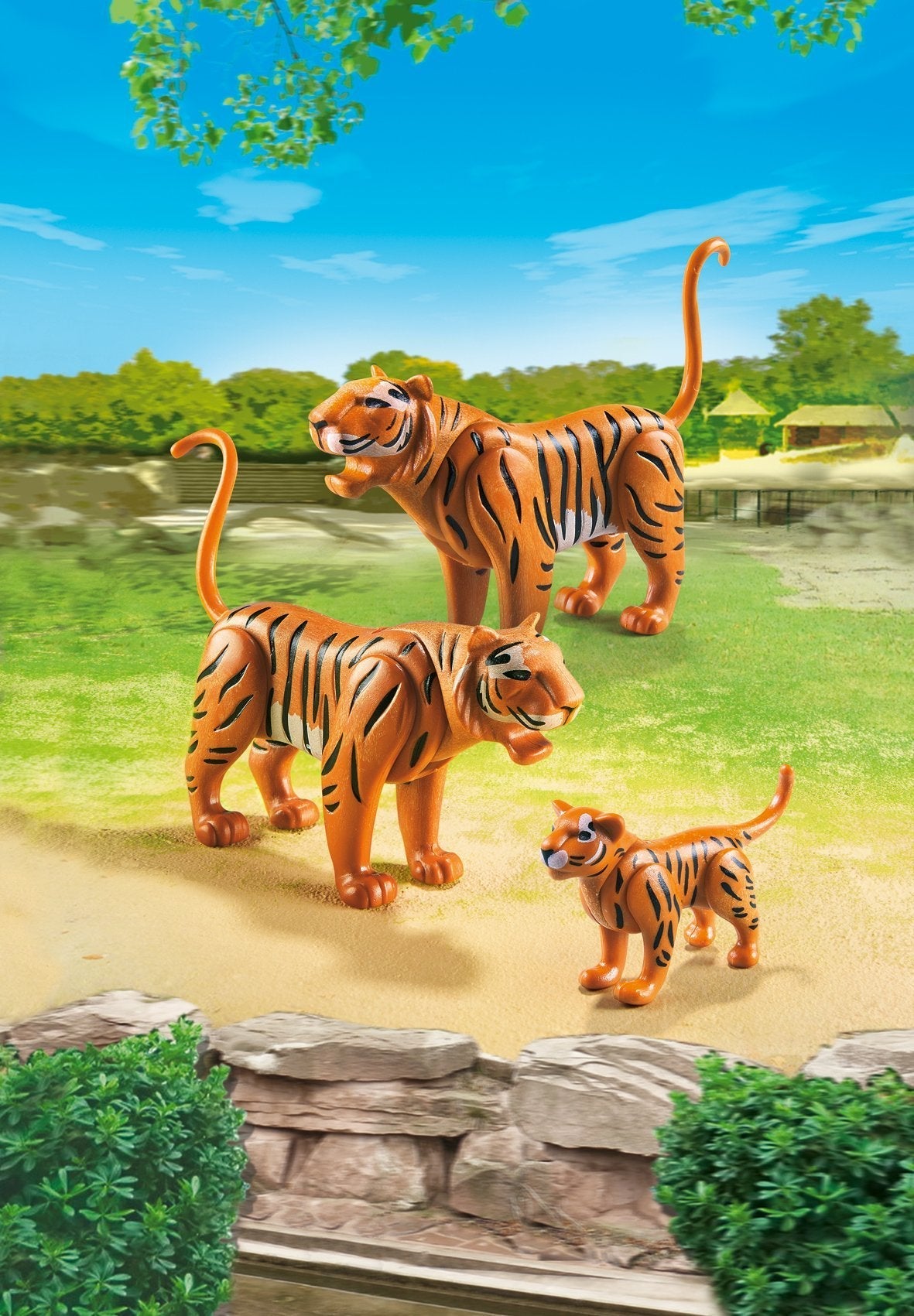 Playmobil Tiger Family Building Kit – 2 Adults & Cub for Imaginative Play