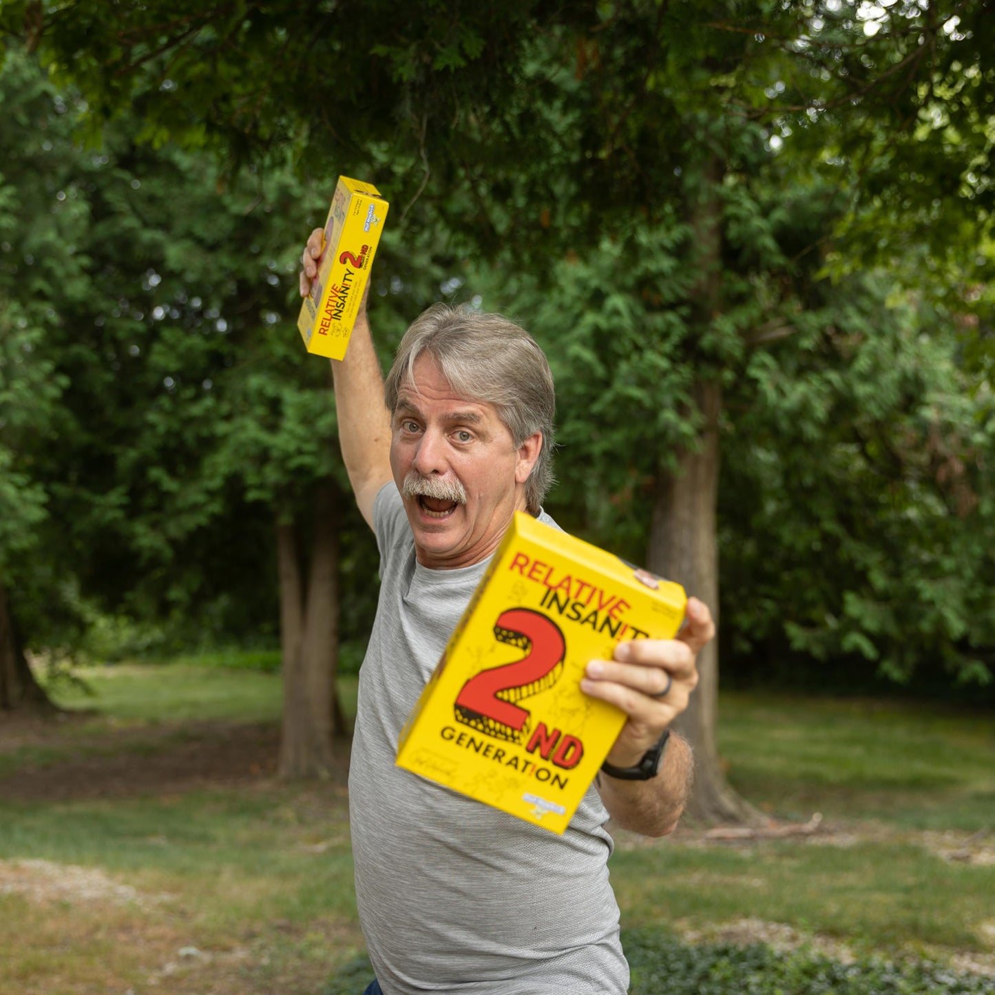 Relative Insanity by Jeff Foxworthy – Multi-Player Card Game | PlayMonster
