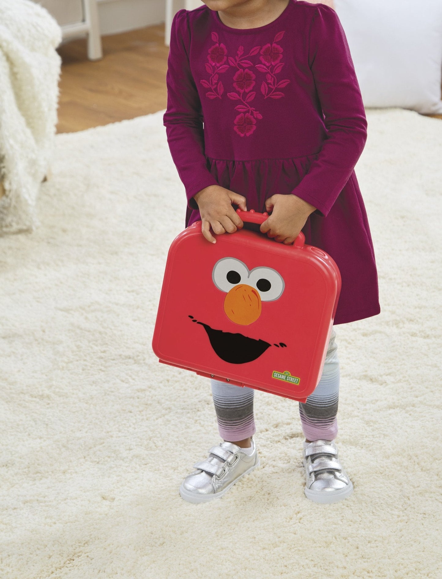 Playskool Sesame Street Elmo's On the Go Letters - 24 x 36 Inch Alphabet Set with Carry Case