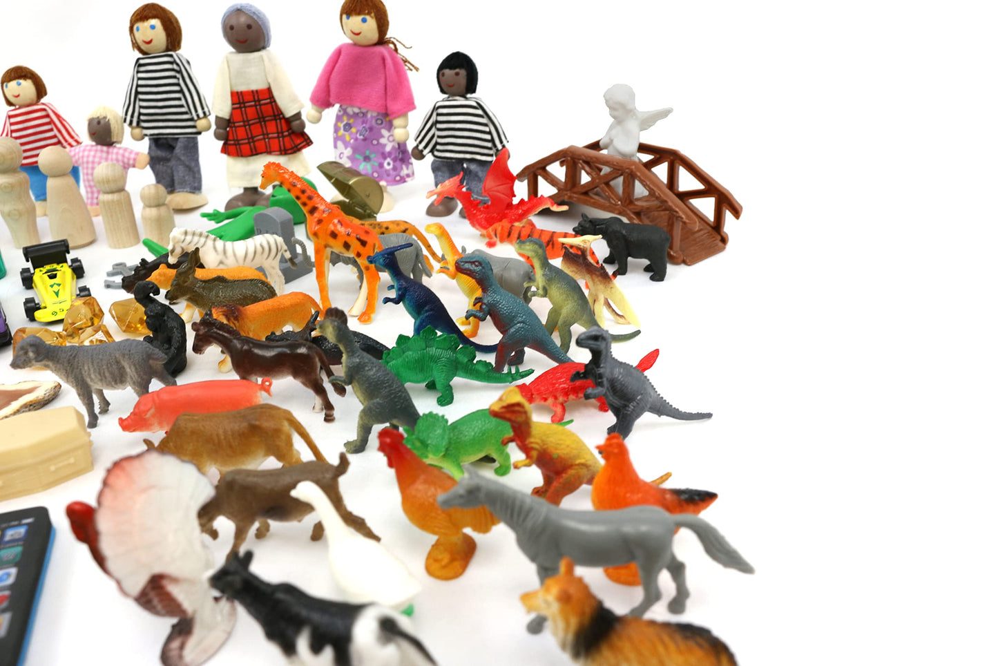 PlayTherapySupply Sandtray Starter Kit – 100+ Miniatures for Therapy