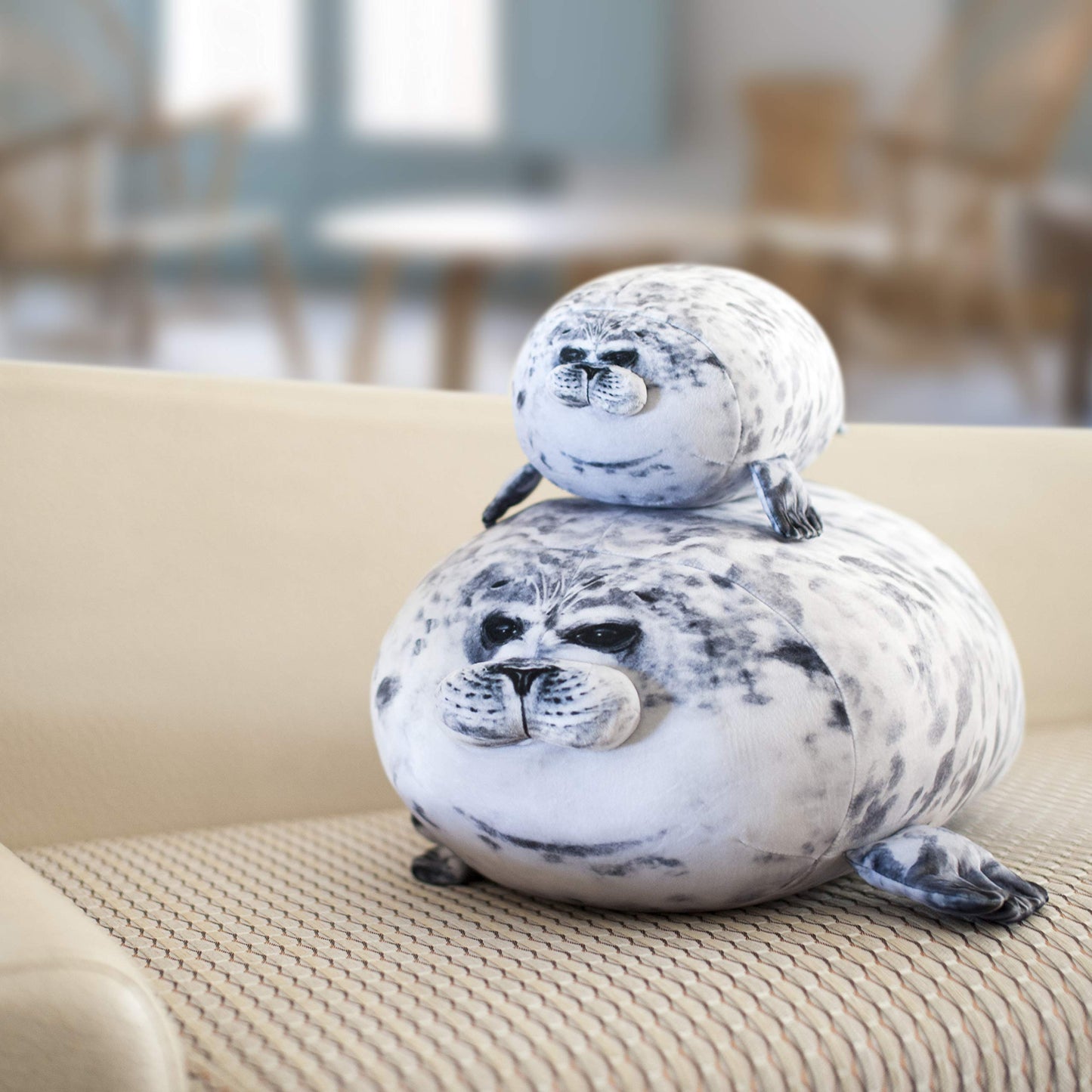 Plupiapio Seal Pillow – Chubby Seal Plush Toy, Soft Realistic Plush (Medium 17.6 in)