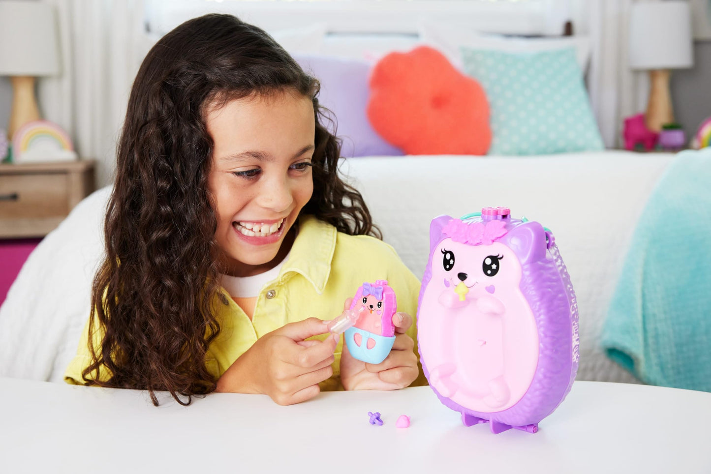 Polly Pocket Hedgehog Purse Playset – 2-in-1 Travel Toy with 2 Micro Dolls & 16 Accessories