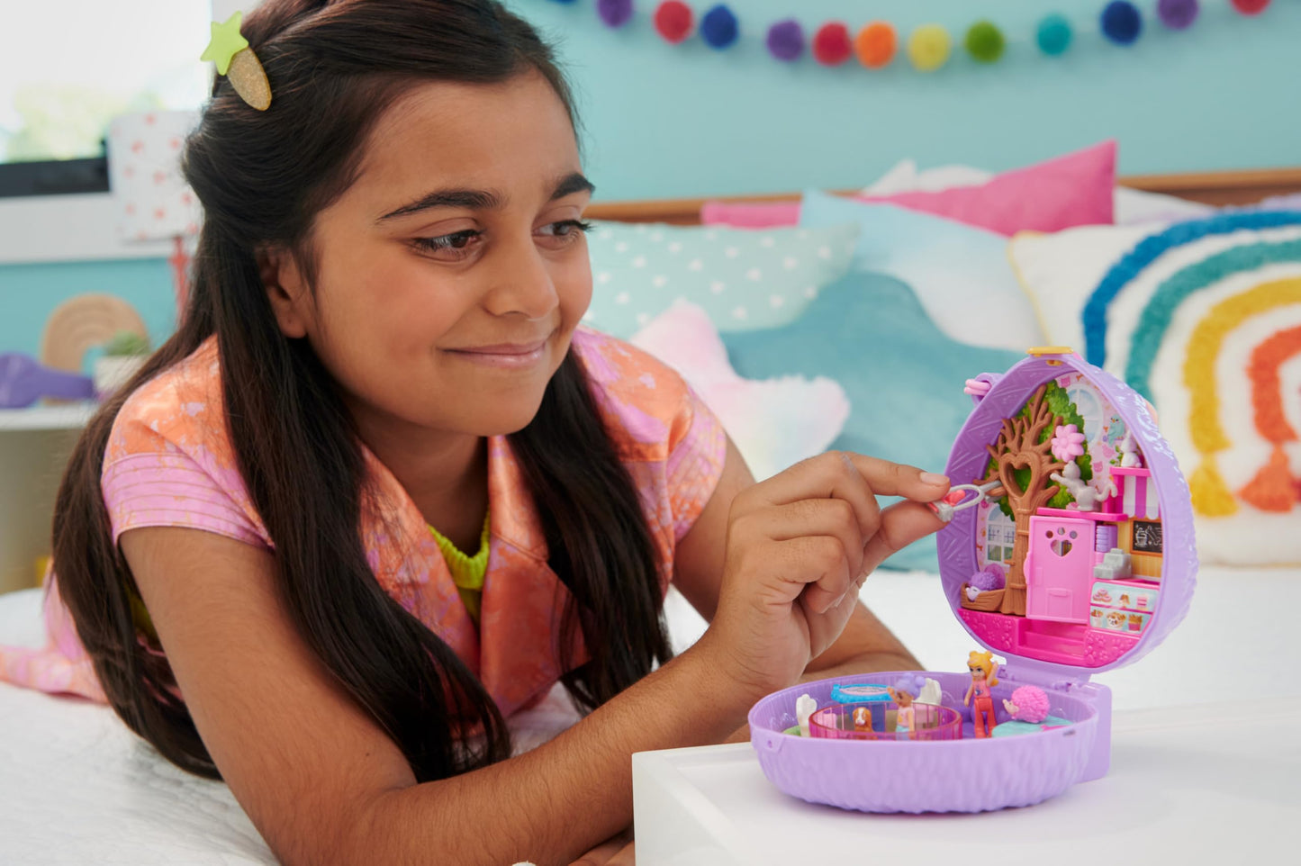 Polly Pocket Hedgehog Coffee Shop Compact — 2 Micro Dolls & 12 Accessories