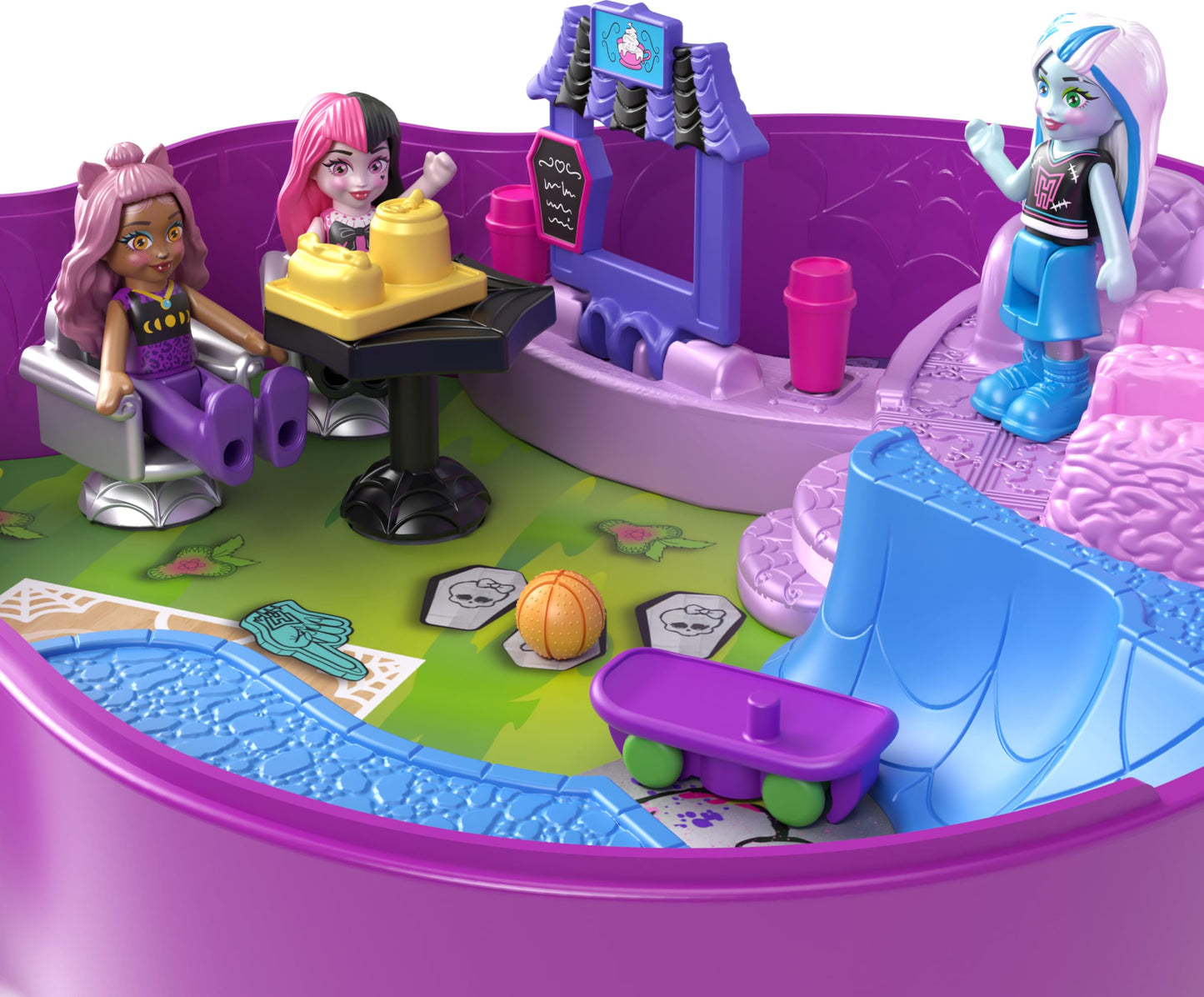 Polly Pocket Monster High Playset – 3 Micro Dolls & 10 Accessories