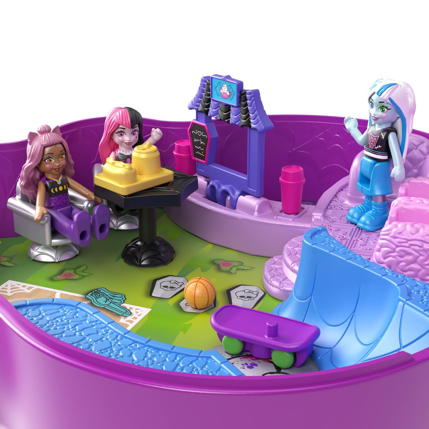 Polly Pocket Monster High Playset – 3 Micro Dolls & 10 Accessories