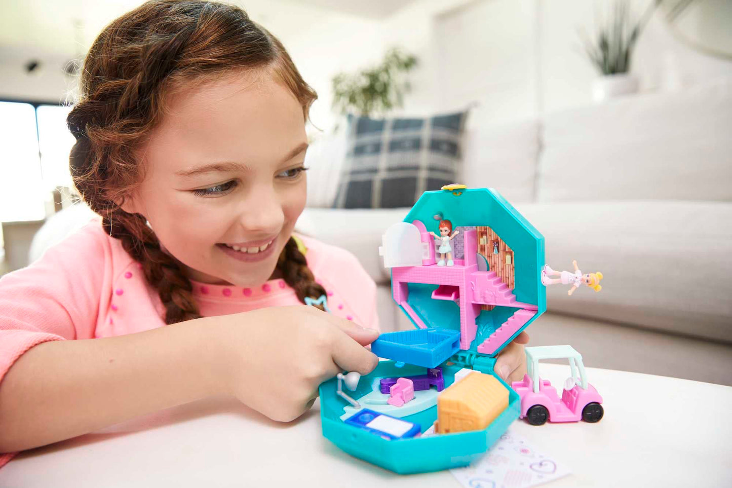 Polly Pocket Pocket World Pamperin' Perfume Spa Playset – 2 Micro Dolls & Golf Cart