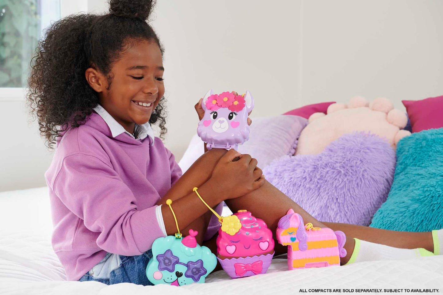 Polly Pocket Sparkle Cove Adventure Unicorn Floatie Compact Playset | 2 Micro Dolls & 12 Accessories