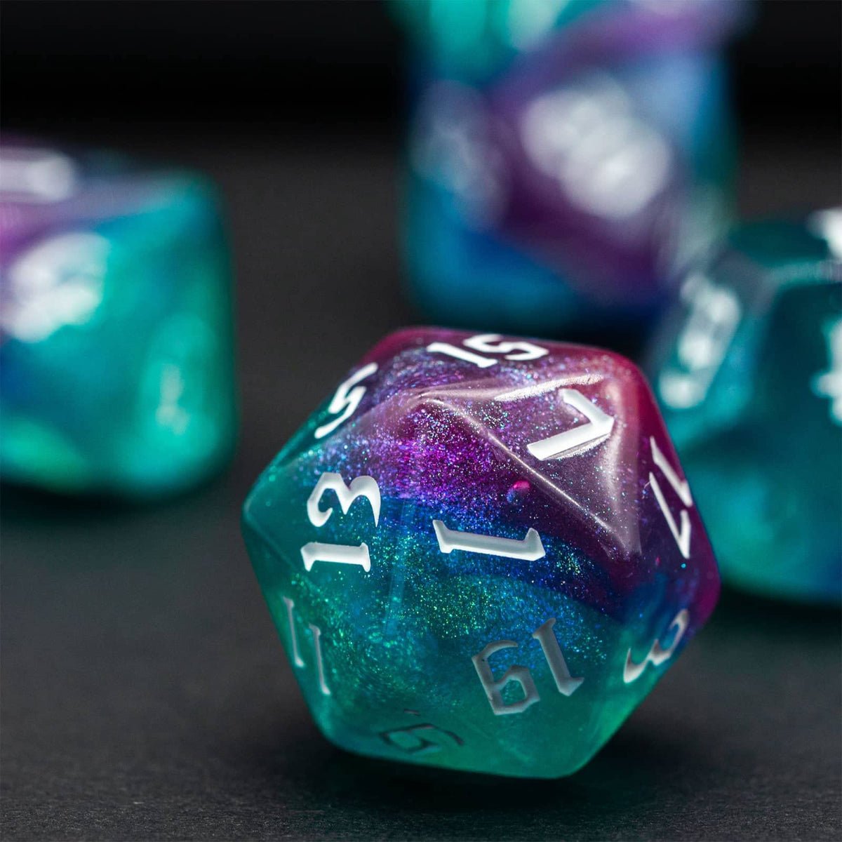 Poludie 7-Die DND Dice Set – Rose Blue Glitter with Leather Bag