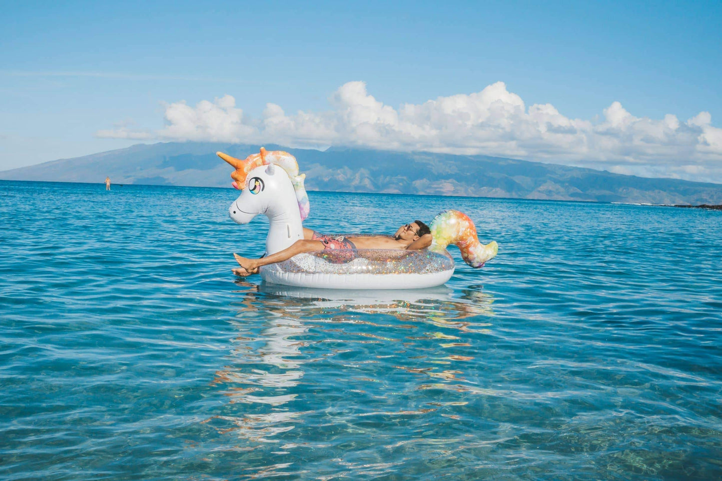 Poolcandy Gigantic Unicorn Inflatable Raft – 2-3 Person, Gold Glitter