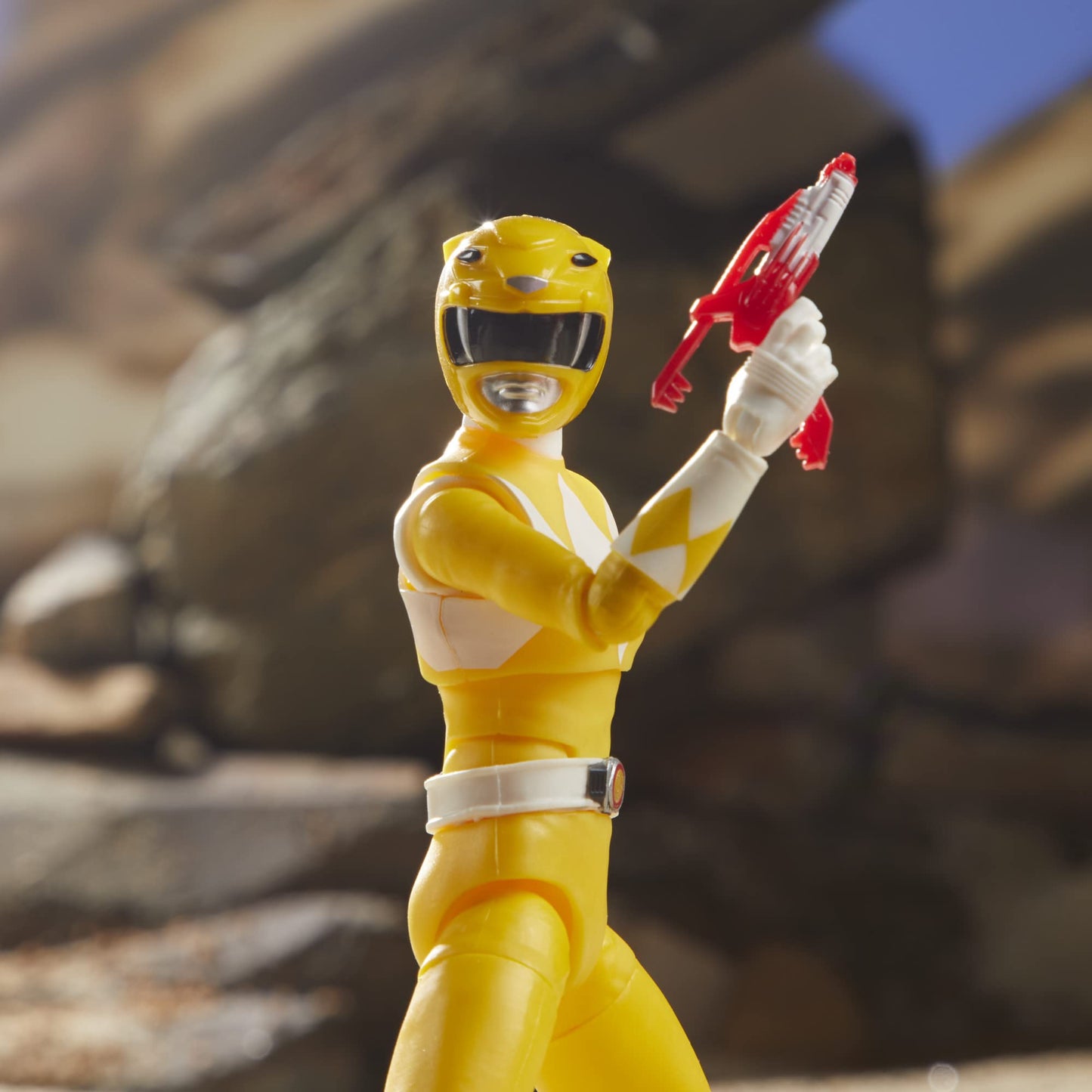 Power Rangers Lightning Collection Mighty Morphin Yellow Ranger Figure – 6-Inch Collectible with Accessories