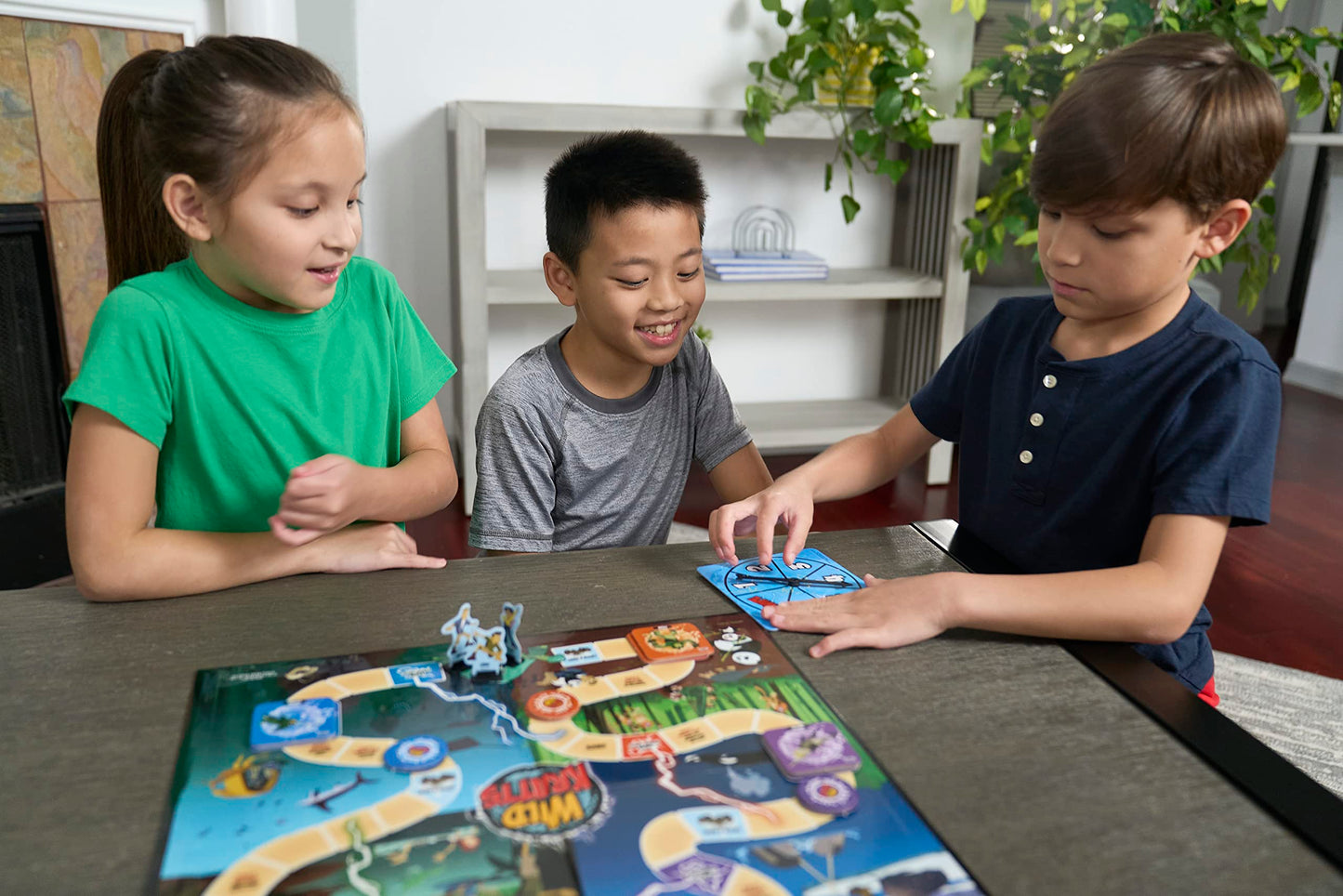 Pressman Wild Kratts Race Around the World Board Game – Multicolor, 5 Inches, for 2-4 Players