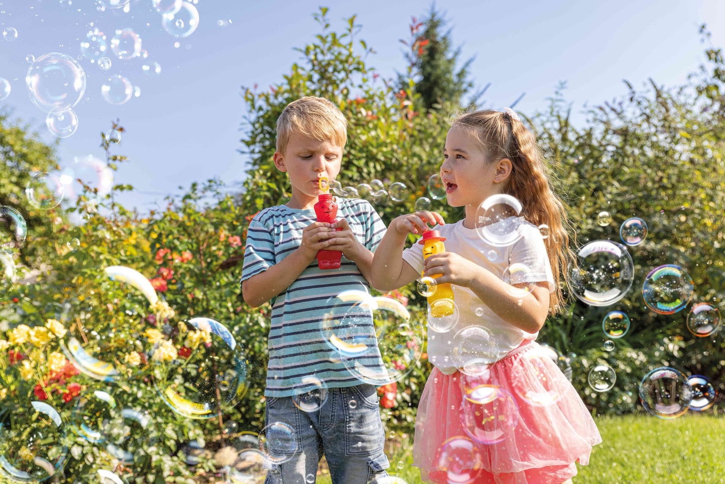 Pustefix Bubble Bear 6 oz Bubble Blowing Toy – Assorted Colors