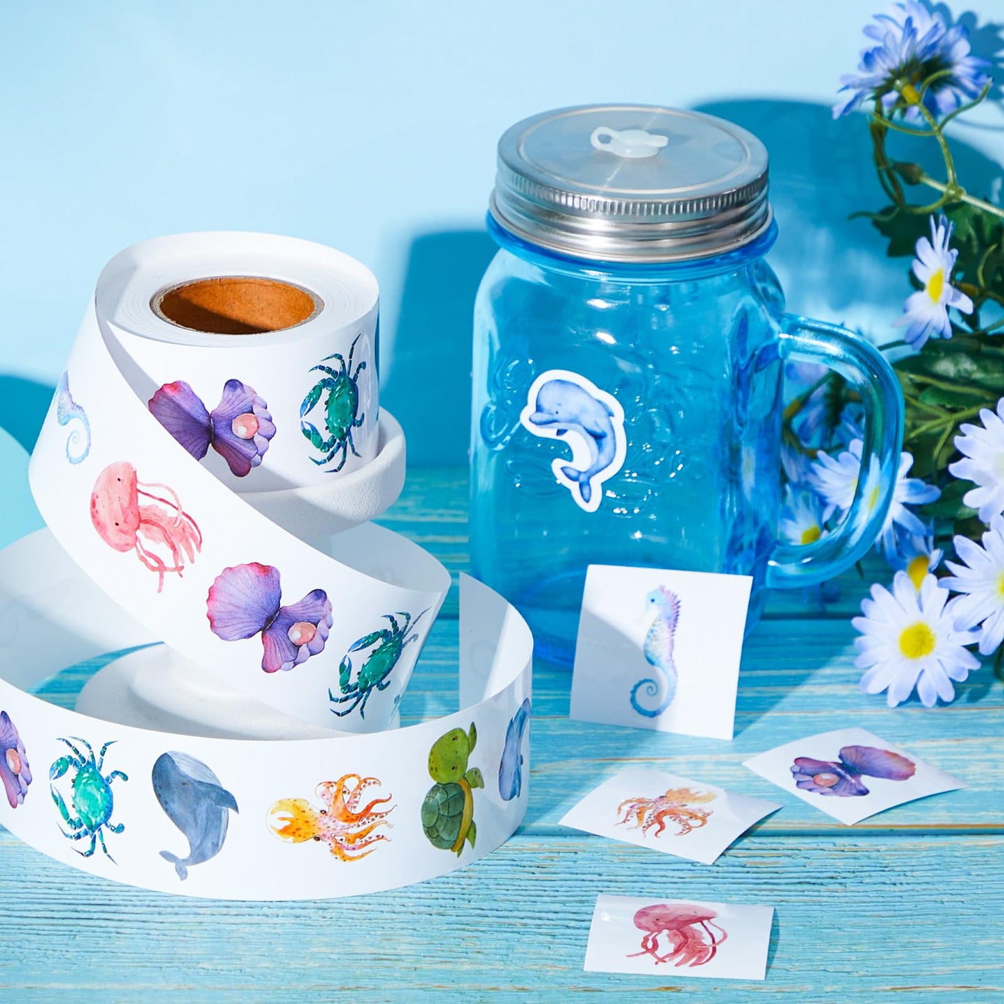 Qeeenar 1 Roll Aquatic Creatures Stickers – 500 Pcs Watercolor Decals for Party Favors & Classroom Use