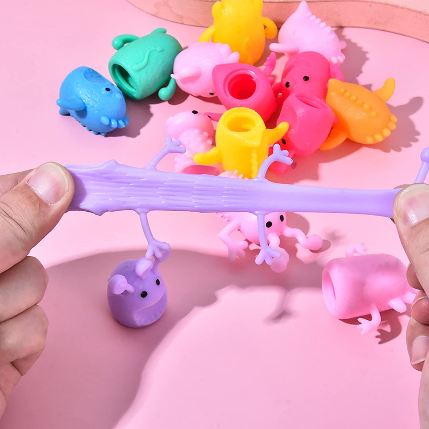 Qiuttnqn 20Pcs Cute Monster Finger Puppets – Soft Fidget Toys for Storytelling & Play