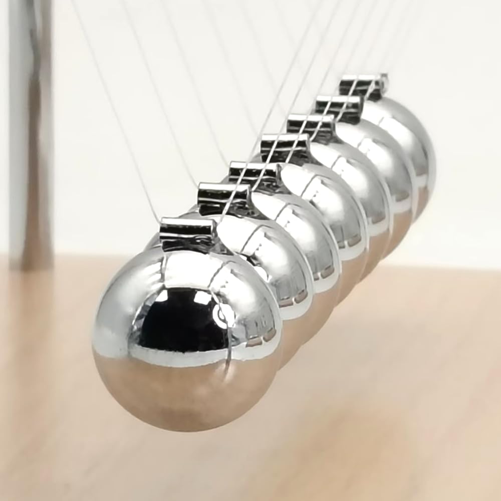 QLKUNLA Newtons Cradle – Beech Wood, 7-Ball Kinetic Desk Toy & Office Decor