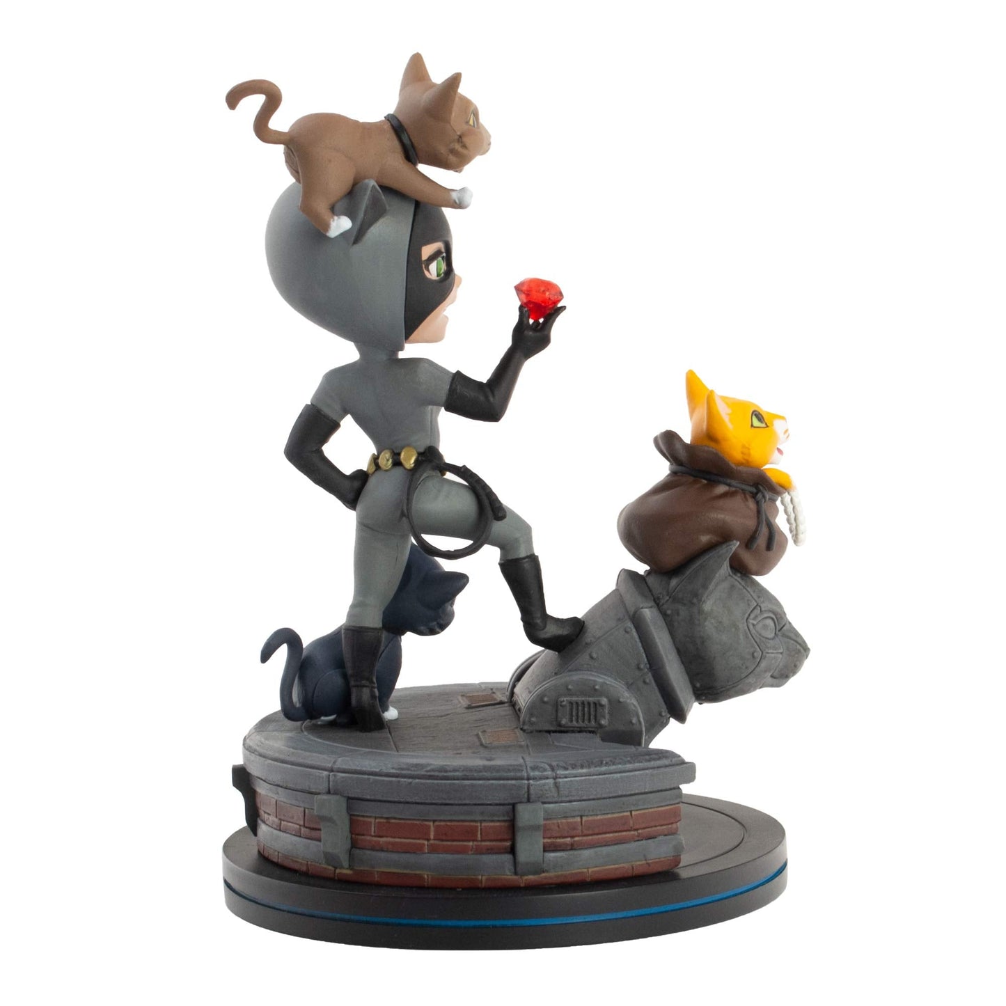 QMx Catwoman Q-Fig Elite – 5-Inch DC Collectible Figure