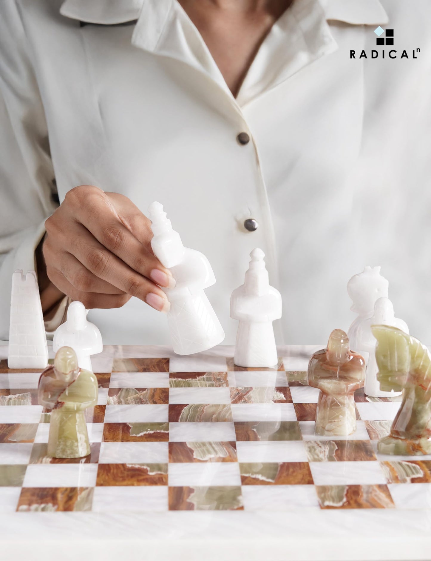 Radicaln Marble Antique Chess Set – 15-Inch White & Green Handmade Board & 32 Pieces