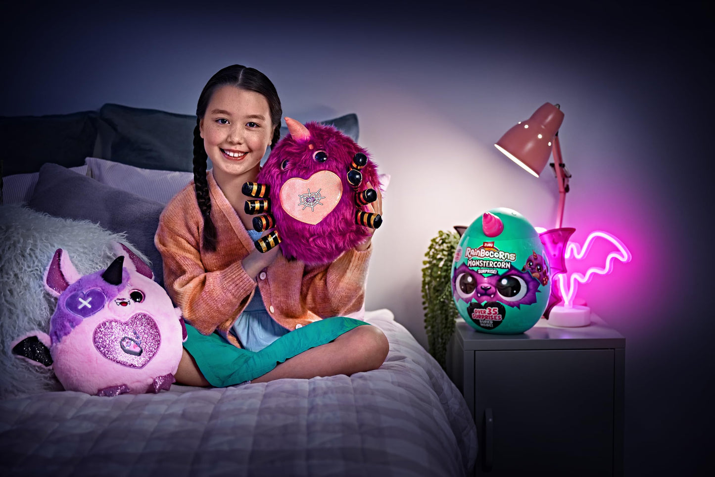 Rainbocorns Monstercorn Surprise Werewolf – 35 Surprises, Wearable Wings