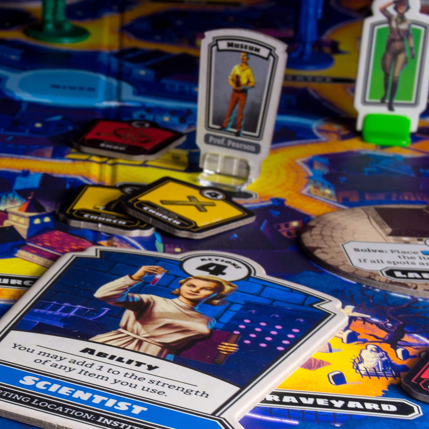 Ravensburger Horrified: Universal Monsters Co-op Board Game | 1-5 Players | Ages 10+