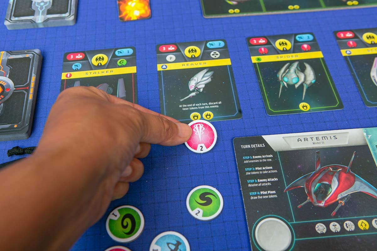 Renegade Game Studios Warp's Edge | Solo Space Bag-Building Game (Ages 10+)