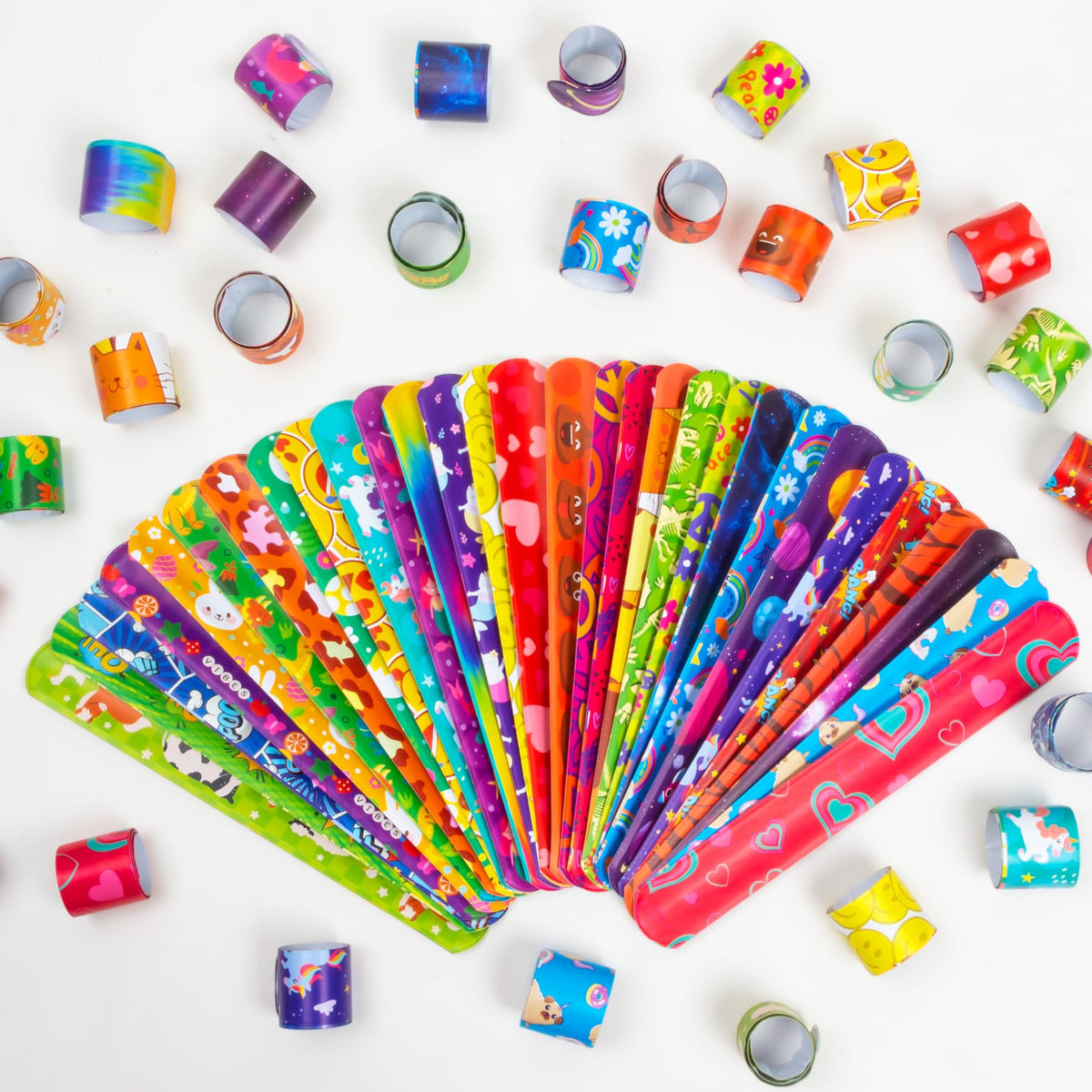 RICEDUO 60-Count Slap Bracelets for Kids – 30 Styles Colorful Wristbands | Party Favors & Classroom Prizes