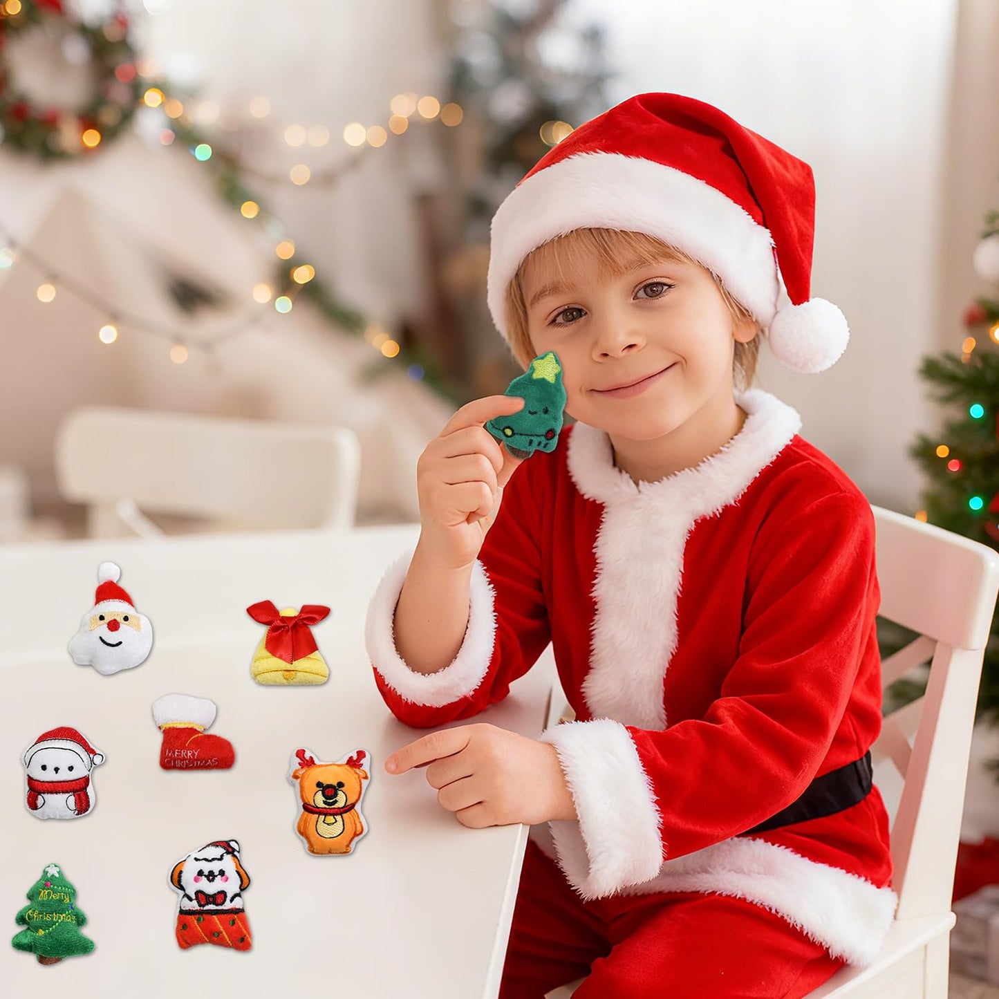 RLXGCZ 24 Pcs Christmas Mini Plushies Set – Santa, Reindeer, Snowman & More