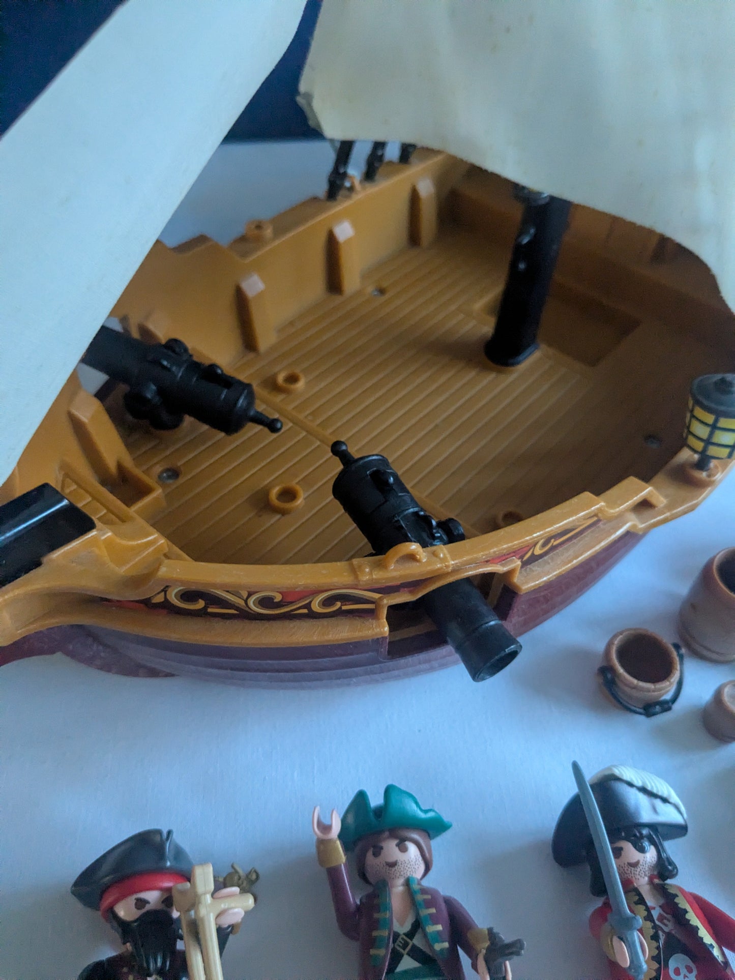Playmobil 5618 Pirate Ship (plus additional Pirates)