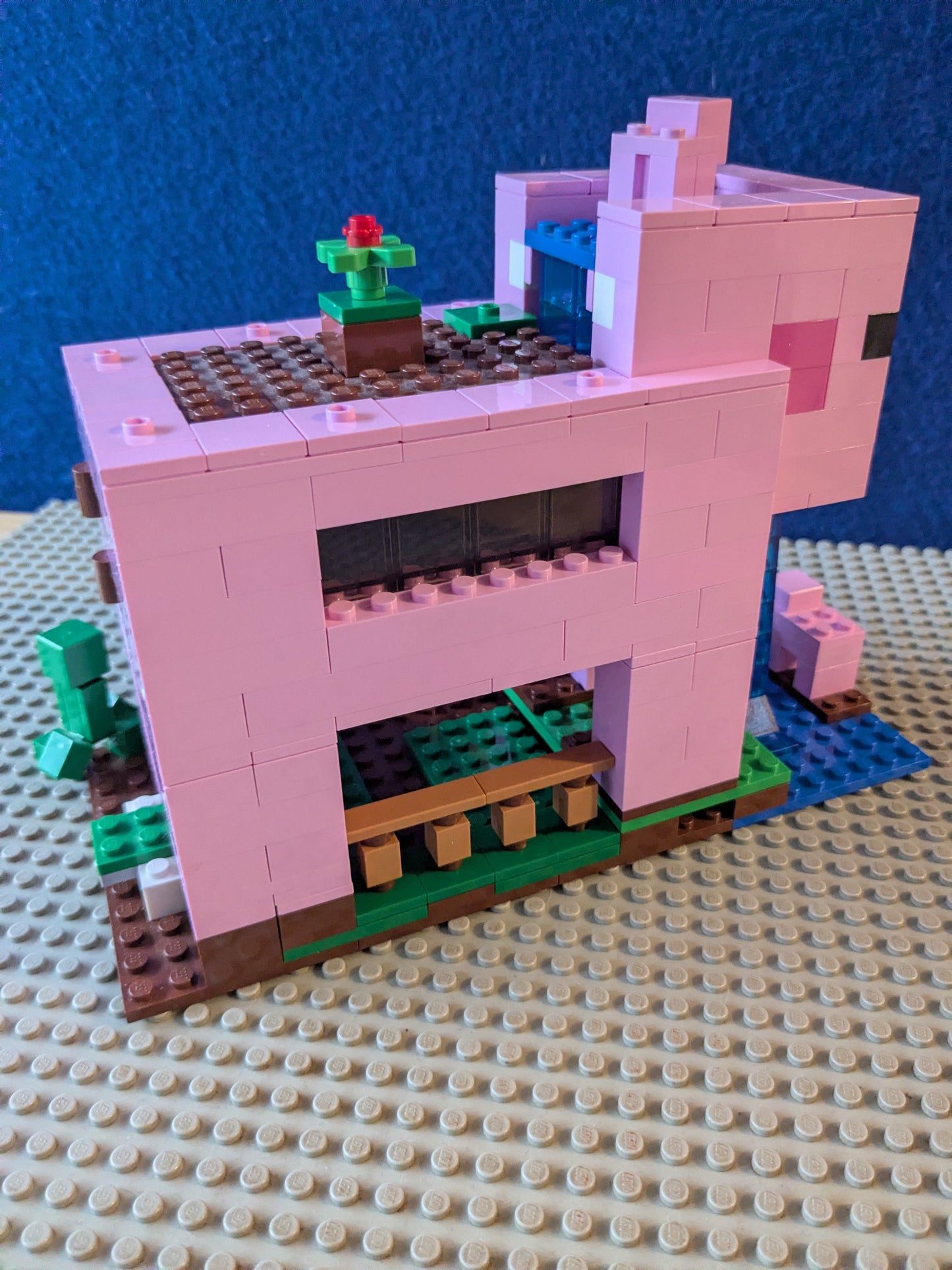 Lego 21170 Minecraft The Pig House