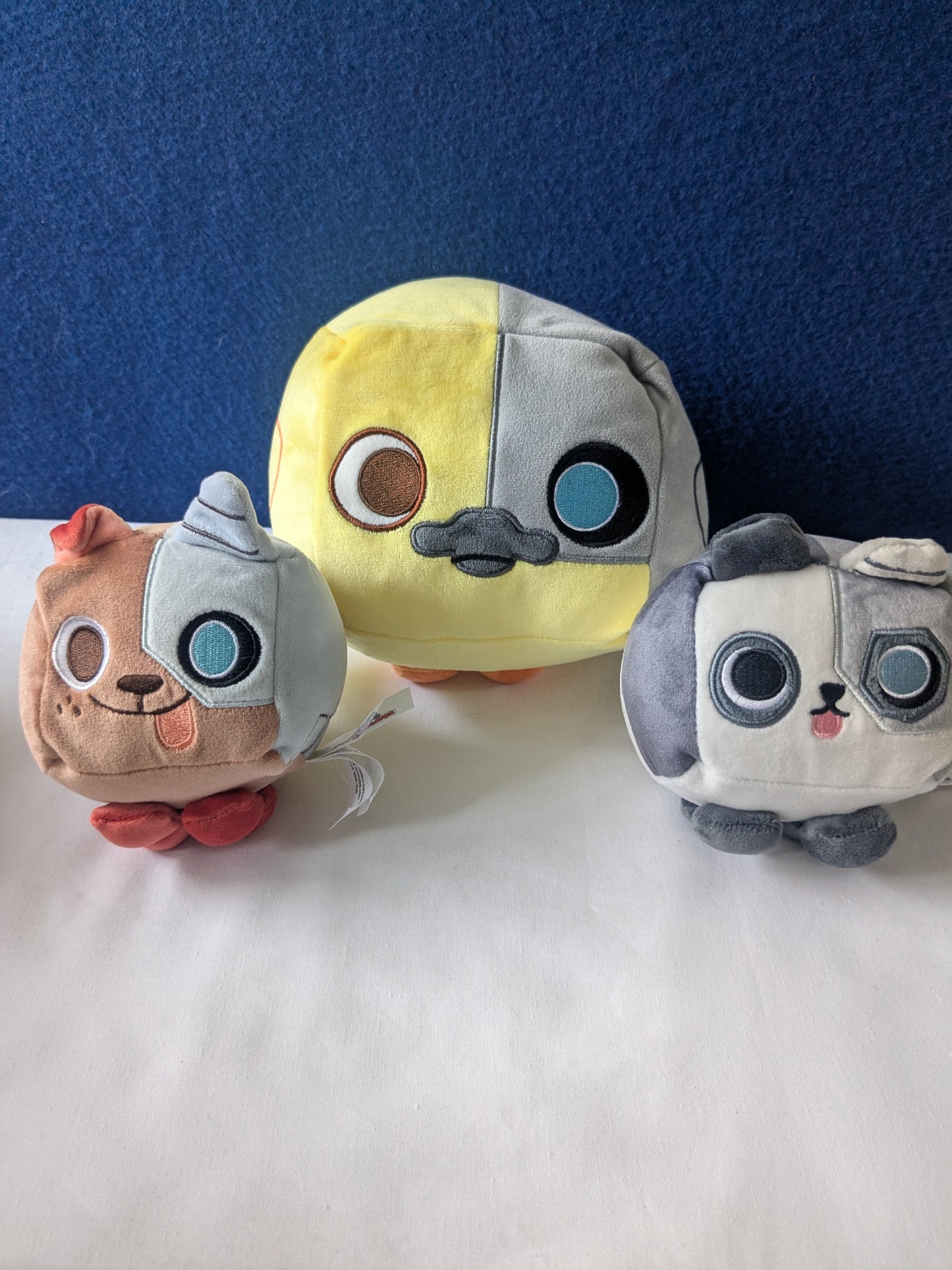 Big Games Pet Simulator X - Ultimate Tech Plush Bundle