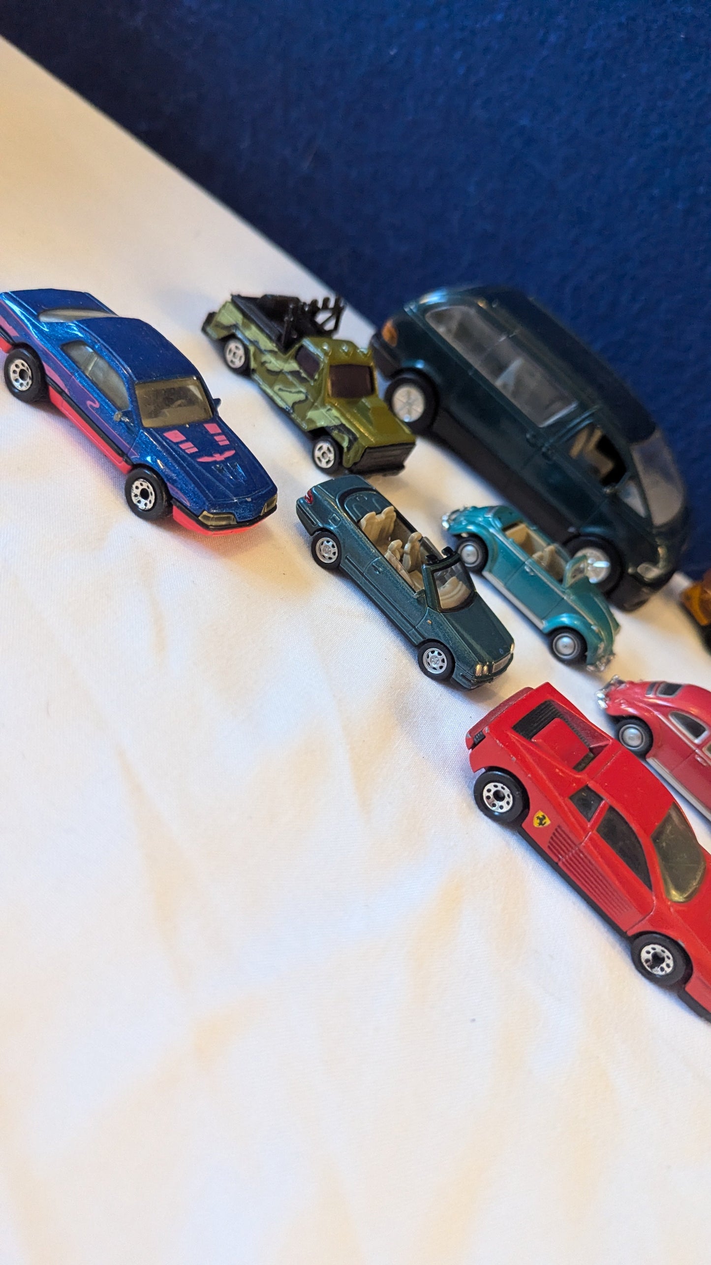 Bundle of toy cars