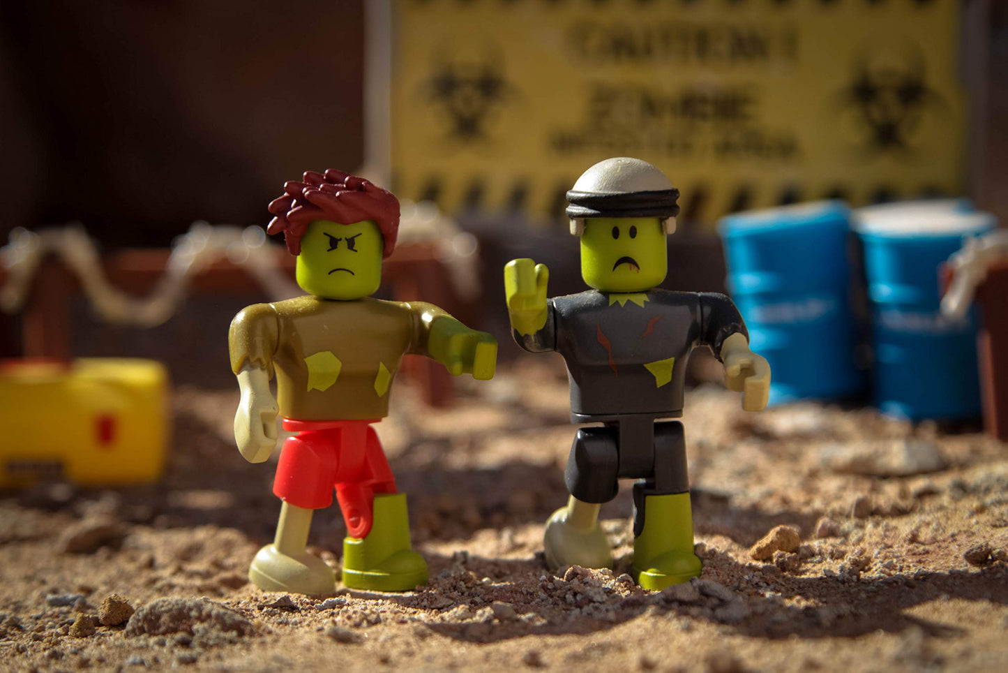Roblox Action Collection: Zombie Attack Playset with Exclusive Virtual Item