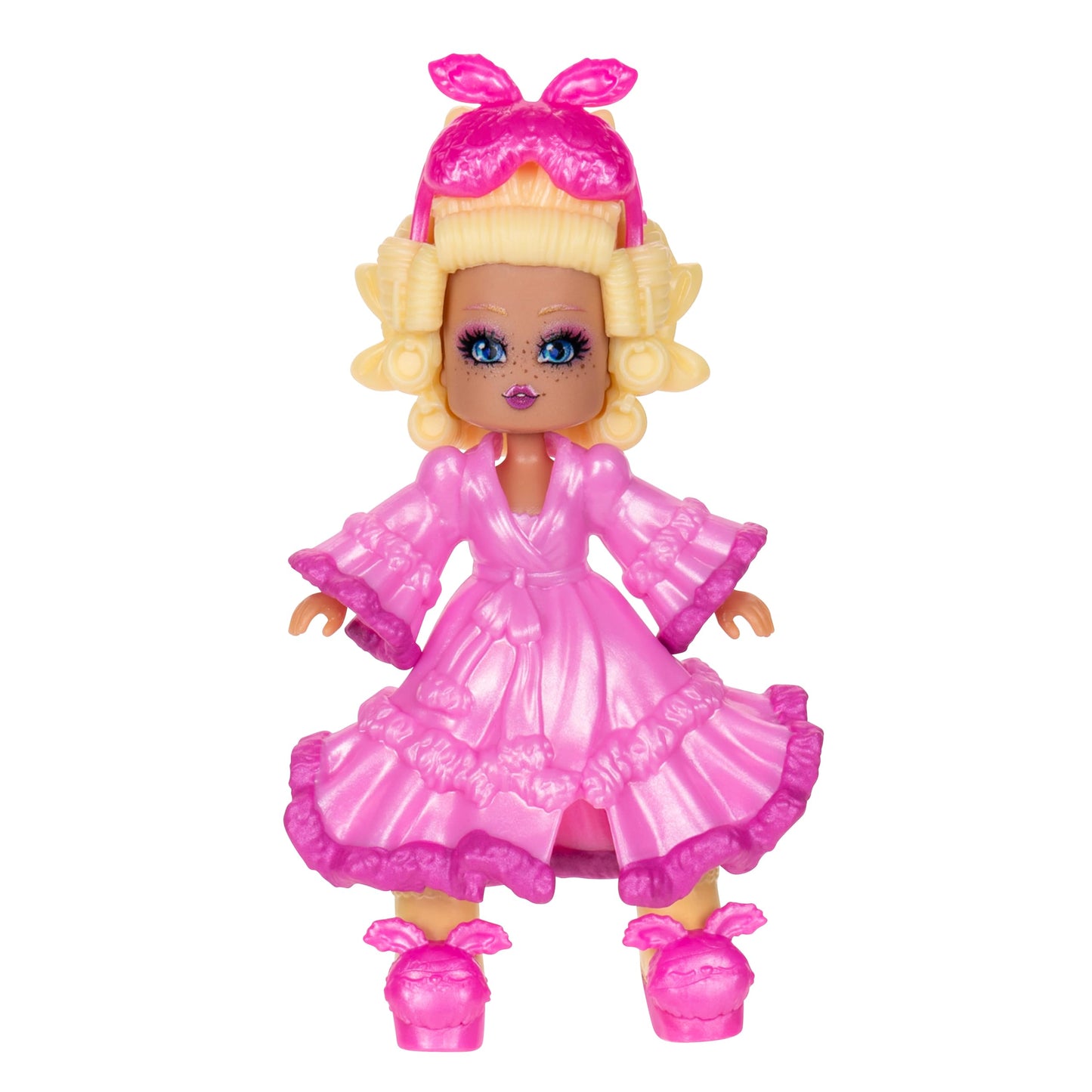 Royale High Dorm Room Playset – 1 Doll, 5 Accessories, Virtual Item Code Included (Ages 5+)