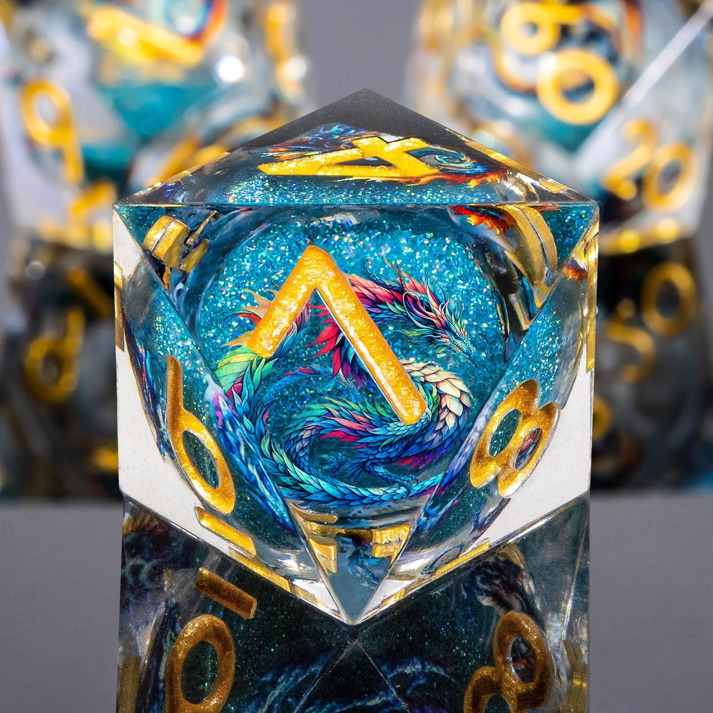 Roycevon Dragon Pattern Resin DND Dice Set – 7-Piece Sharp-Edge Dice + Gift Box