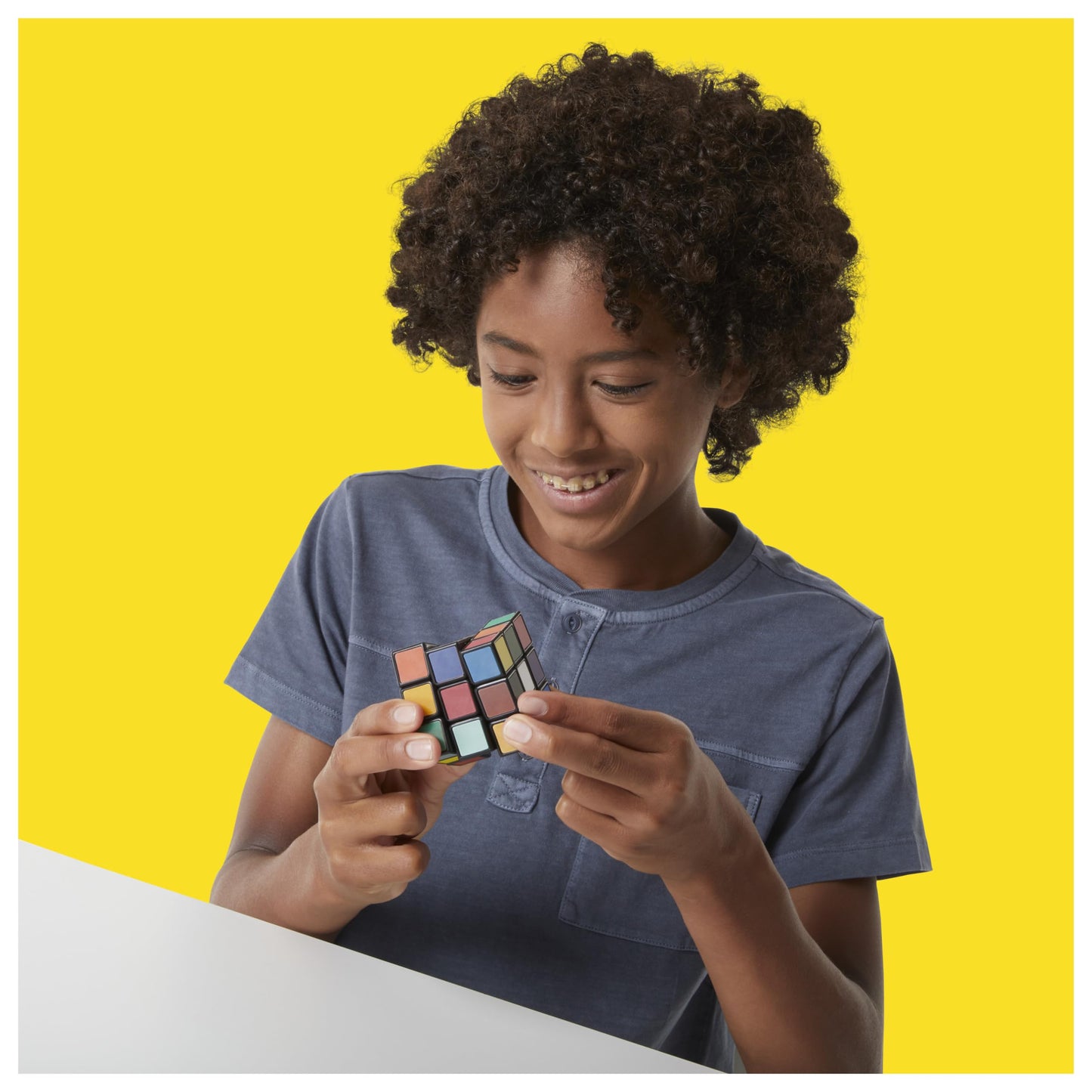 Rubik's - Impossible Cube 3x3: Iridescent Color-Changing Puzzle for Mind Challenge (Ages 8+)