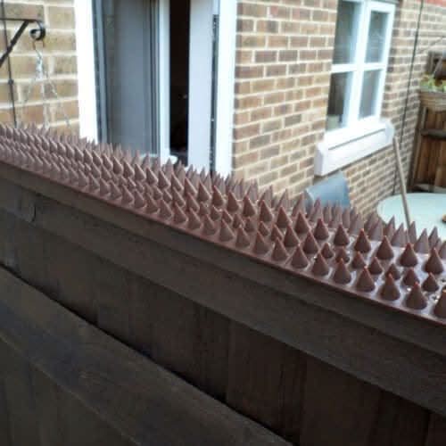 Fence and Wall Spike Set Brown
