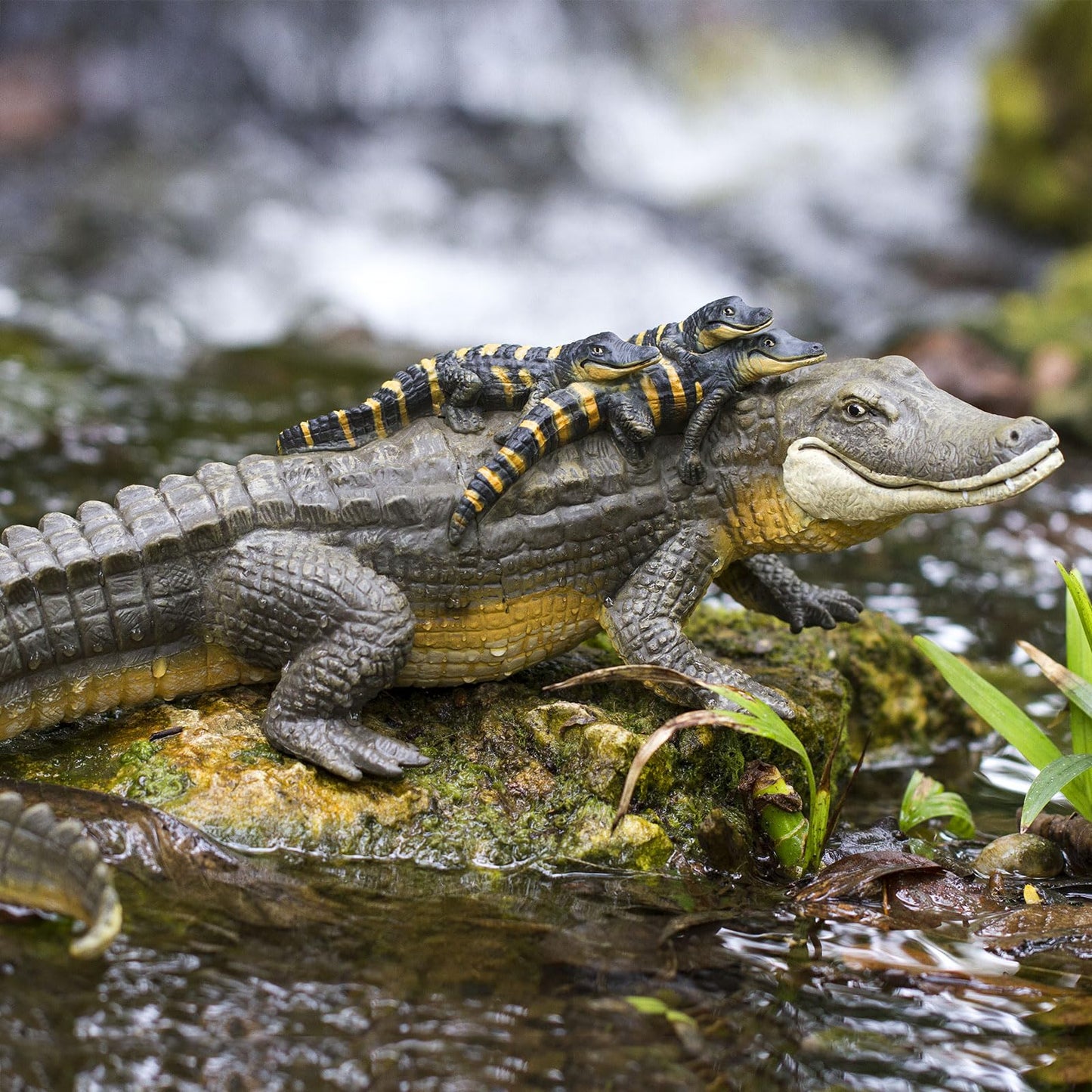 Safari Ltd. Alligator with Babies Figurine - 12-Inch Hand-Painted Wildlife Figure for Kids
