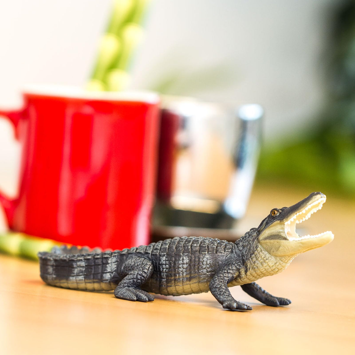 Safari Ltd. Alligator Figurine - 6-inch Lifelike Reptile Figure for Kids 3+