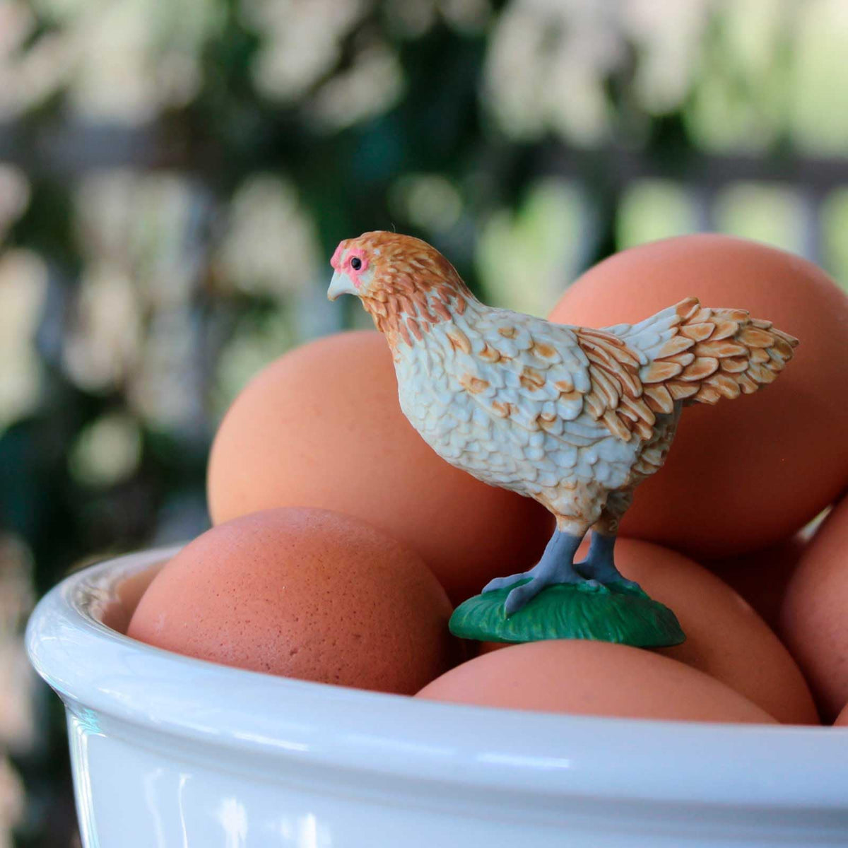 Safari Ltd Ameraucana Chicken Figurine – 2.25" Educational Plastic Model for Kids 3+