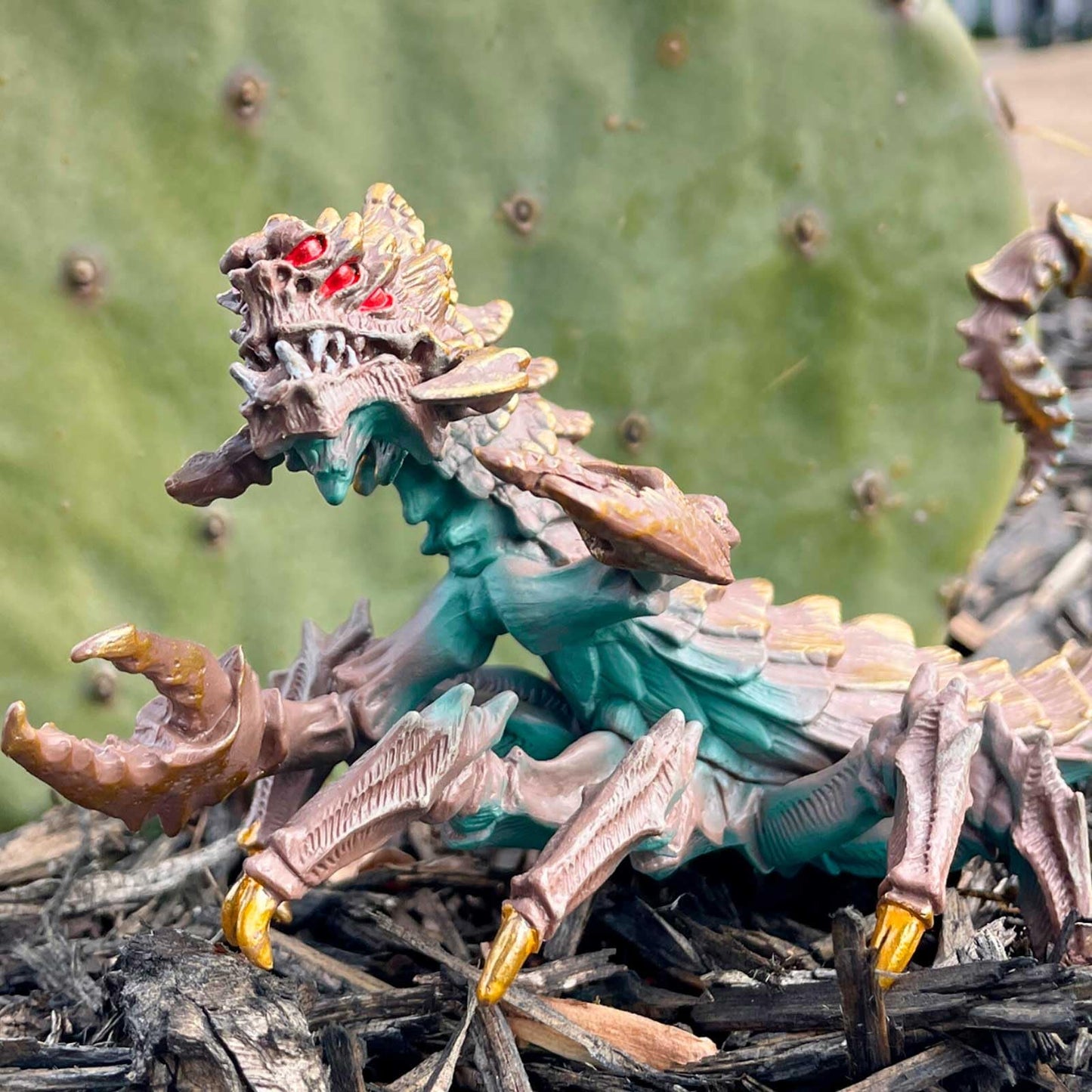 Safari Ltd. Desert Dragon Figurine – Hand-Painted 6.5-Inch Mythical Model for Kids 4+