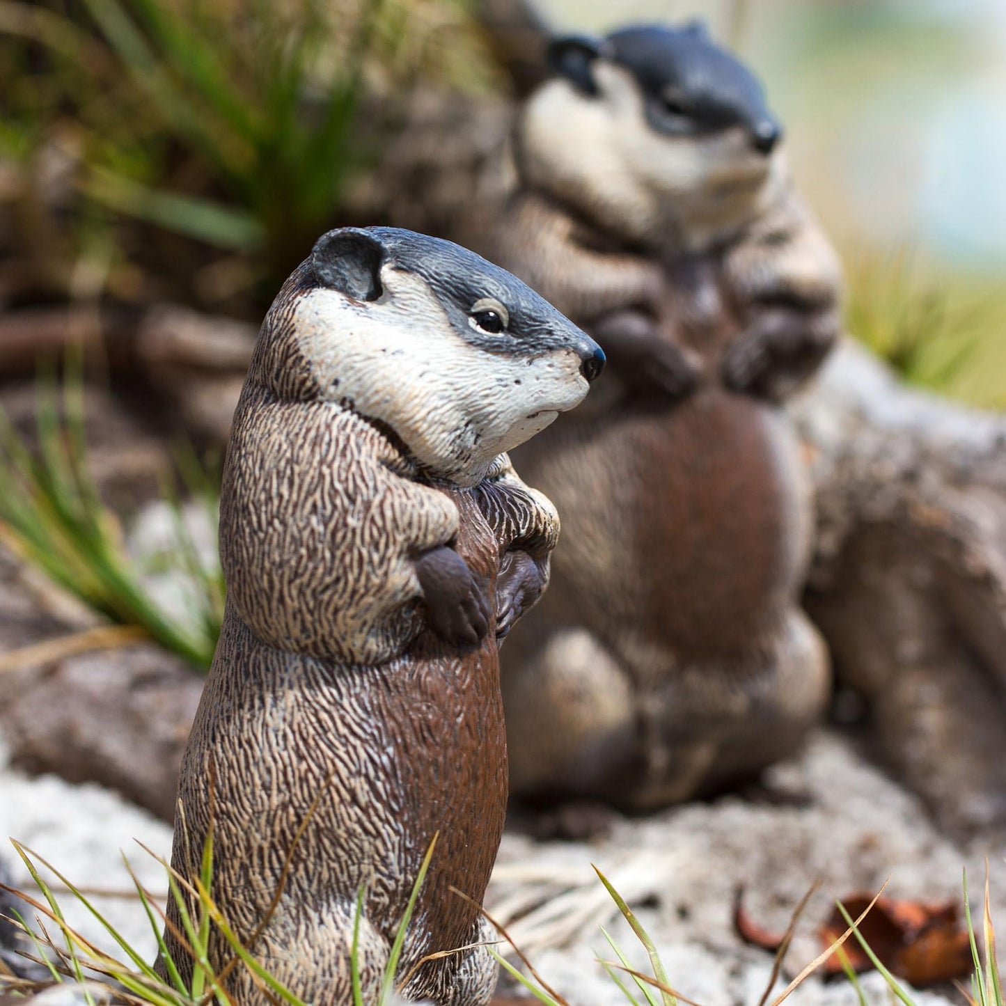 Safari Ltd. Groundhog Miniature Figure – Hand-Painted 4.5-Inch Model for Kids 18 Months+