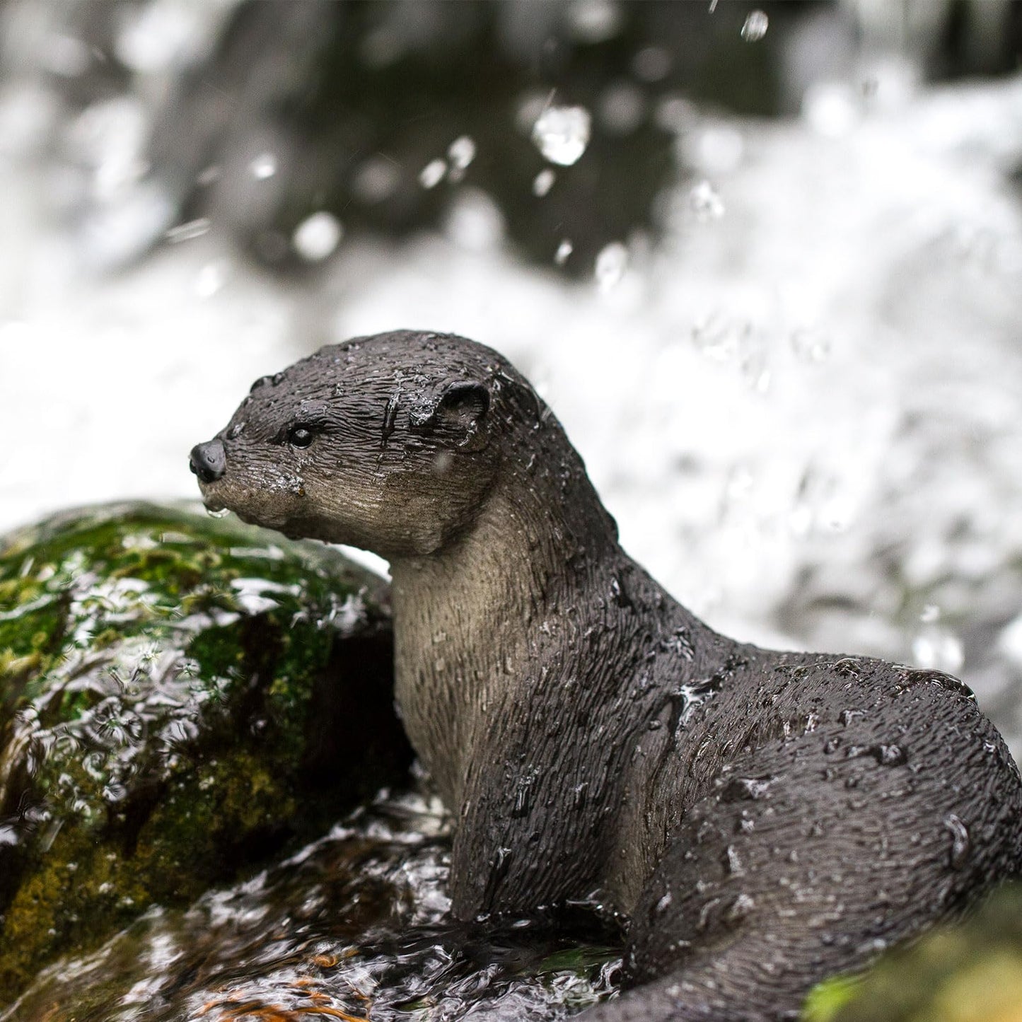 Safari Ltd River Otter Figurine – 5.5-inch Lifelike Animal Figure for Kids 3+
