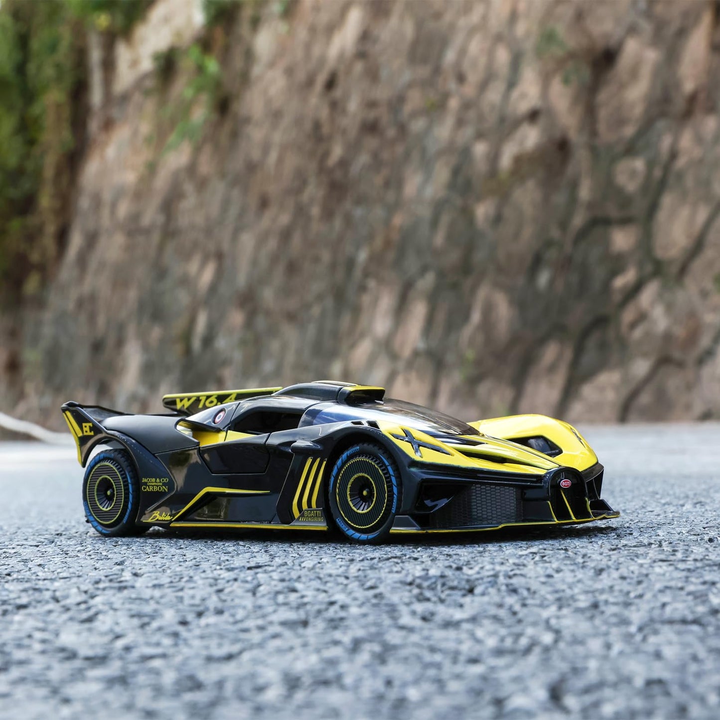 SASBSC Toy Car Model 1:24 Bolide Alloy Diecast | Lights, Pull-Back Action