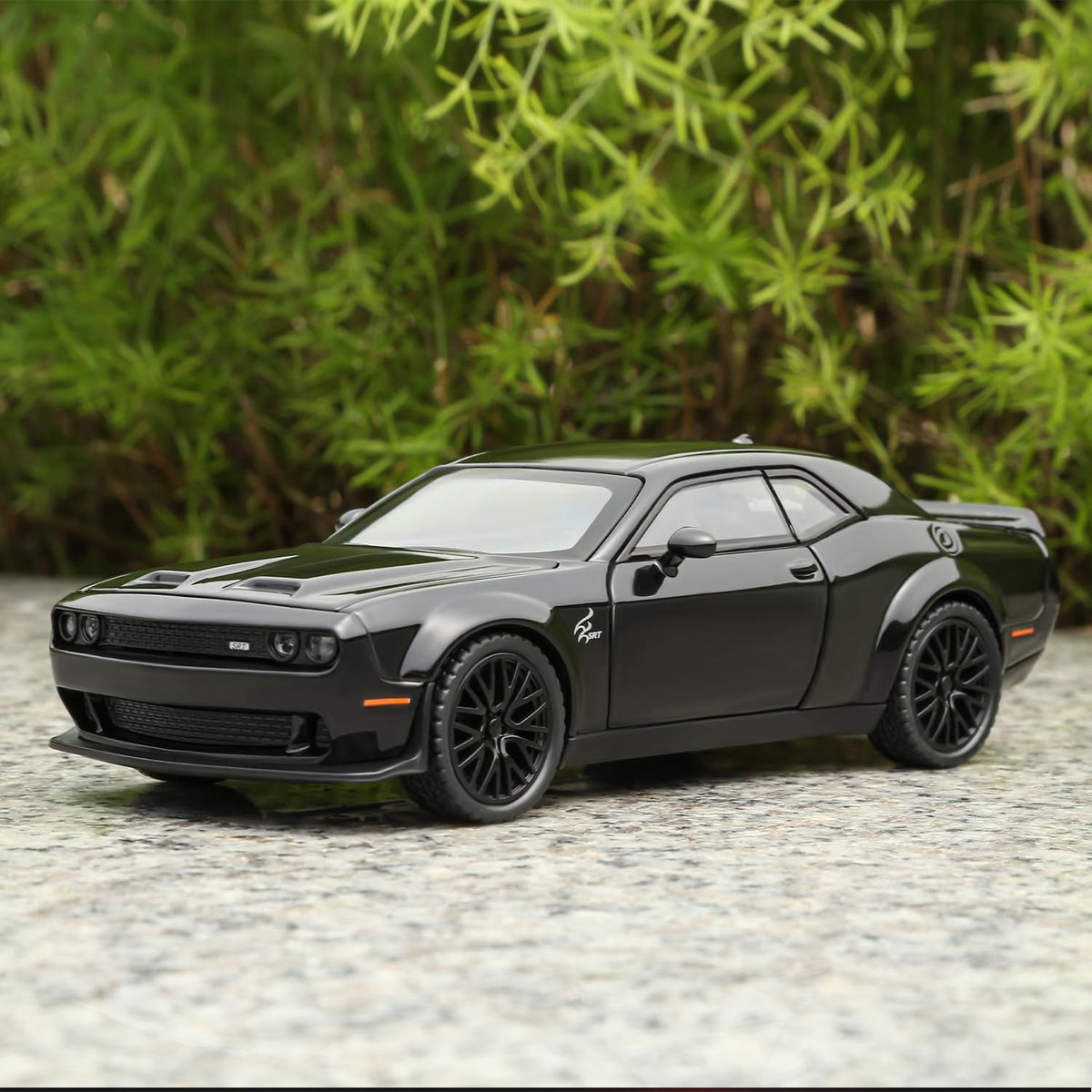 SASBSC 1:32 Challenger Die-Cast Toy Car with Pull-Back, Lights & Sounds — for 3+