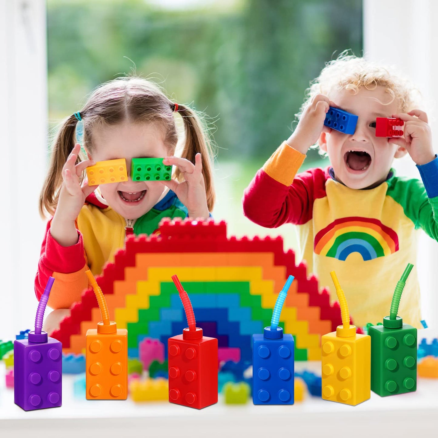Sawysine 12-Set Building Blocks Cups 10 oz – Reusable Plastic Party Favors with Lids & Straws