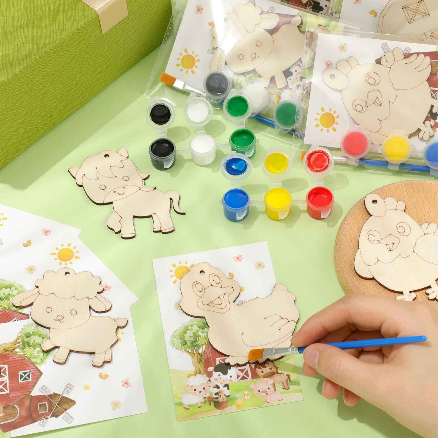 Saypacck 24 Pcs Farm Party Favors — Wooden Painting Craft Kits with Organza Bags