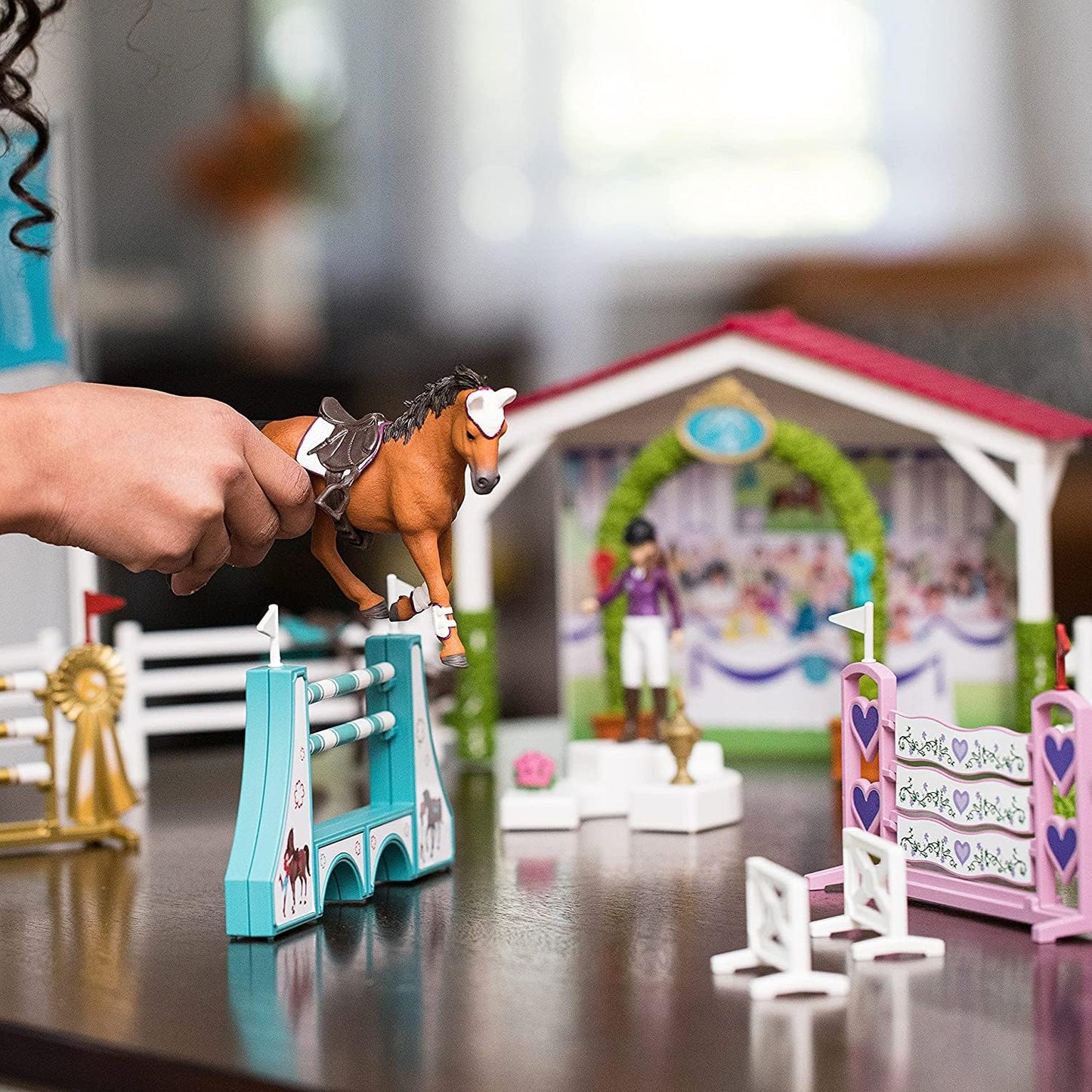 Schleich Horse Club 86-Piece Friendship Horse Tournament Playset – Arabian & Trakehner Mares + Dolls